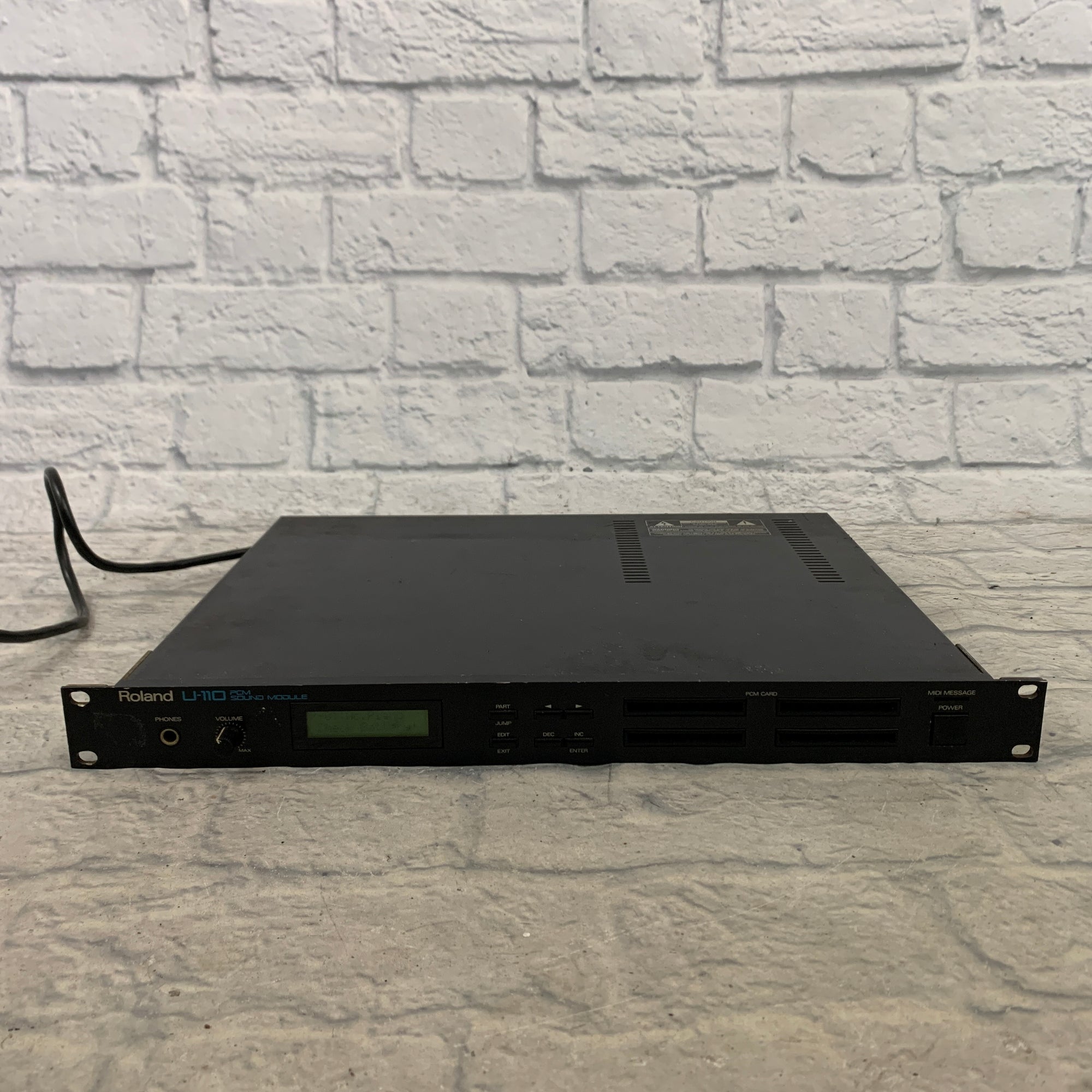 Roland U-110 P CM Rackmount Synth Sound Module
