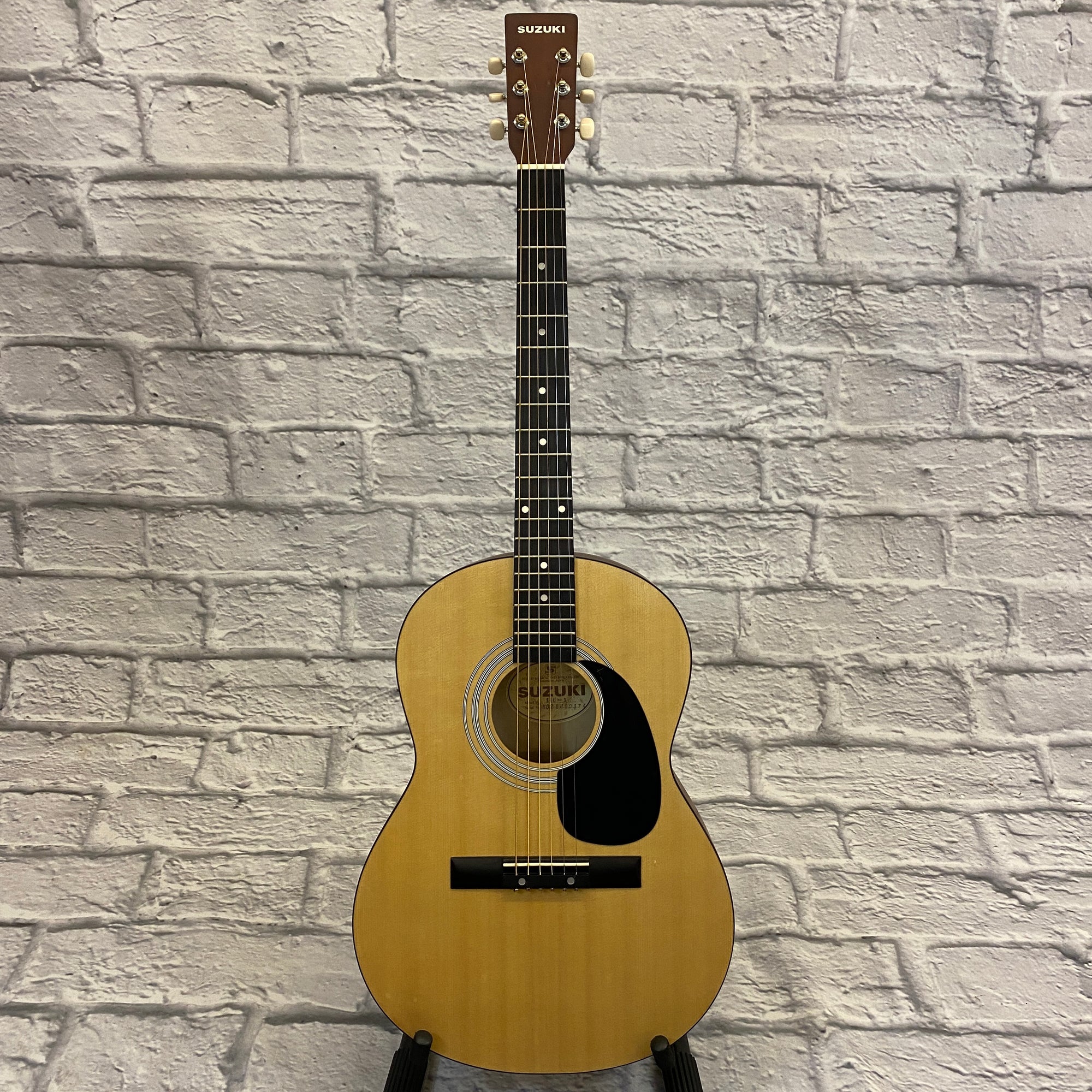 First act guitar deals mg395