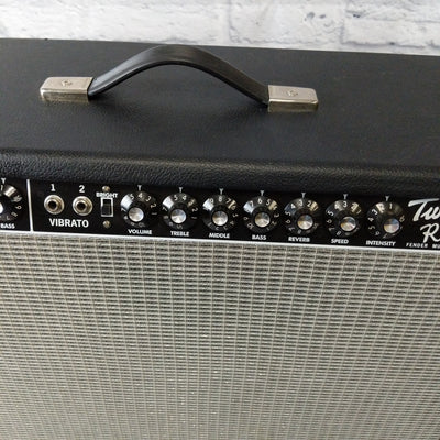 Fender '65 Twin Reverb 2x12-inch 85-watt Tube Guitar Combo Amp w/Footswitch and Cover
