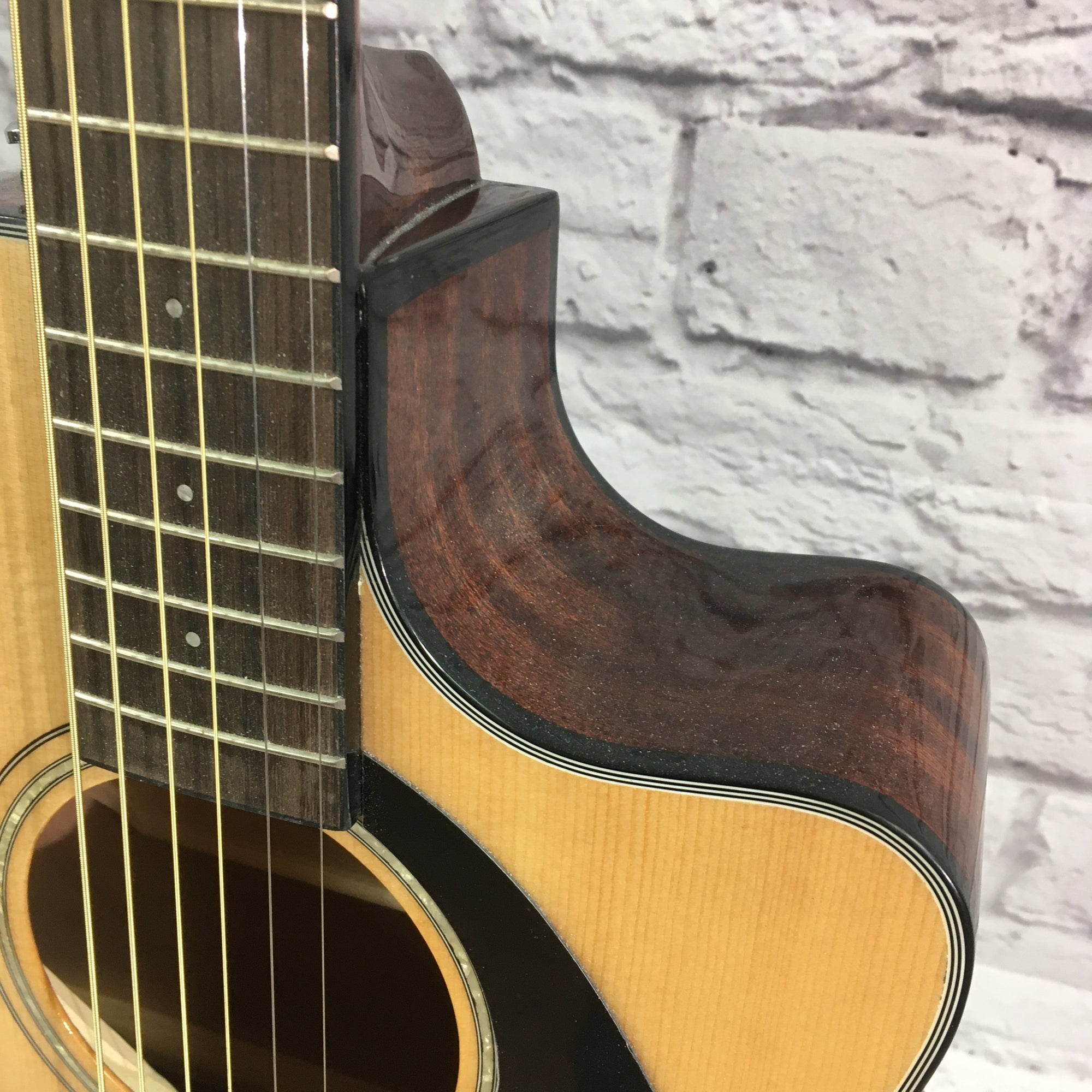 Fender CC-60SCE Natural Acoustic Electric Guitar