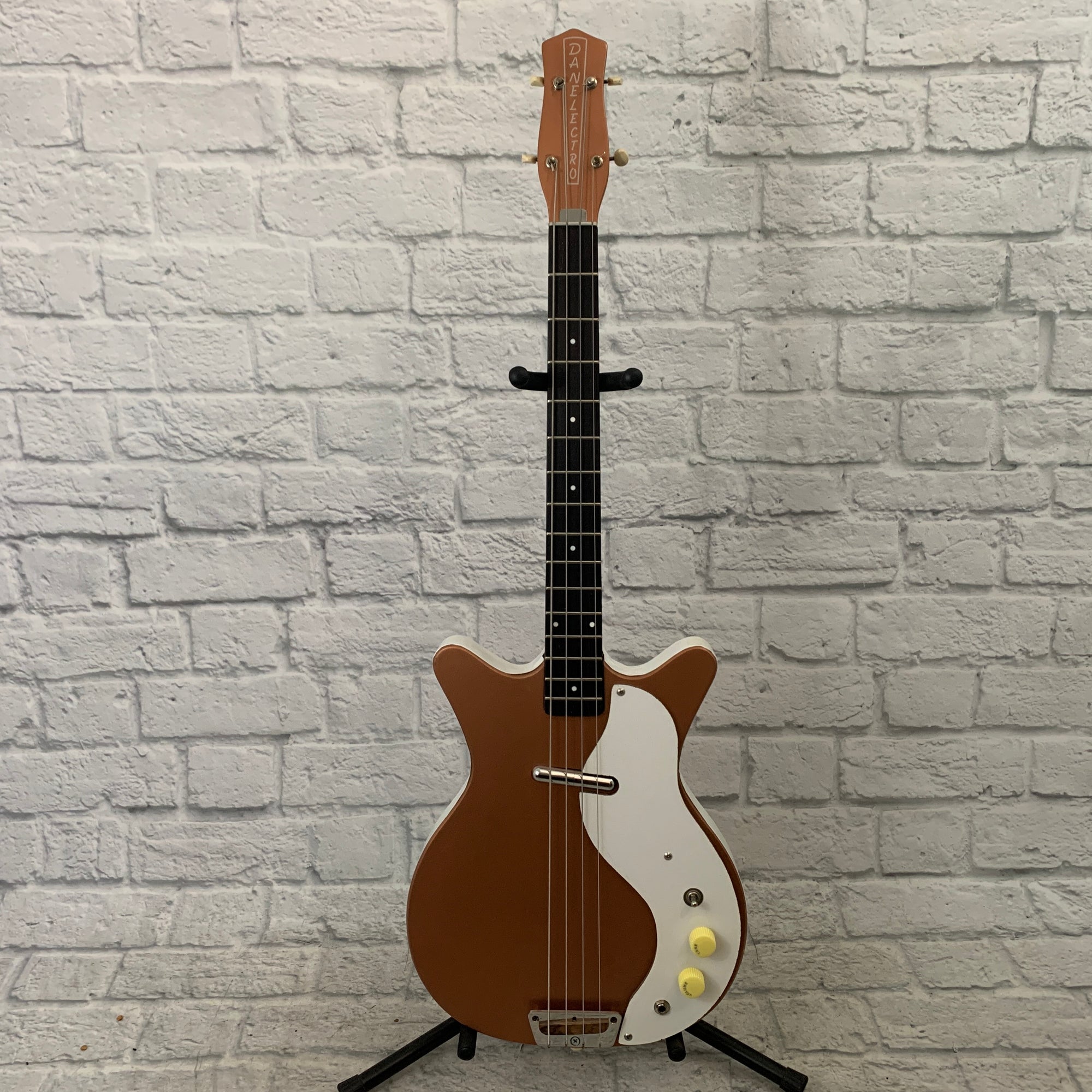 Danelectro Shorthorn 4 String Bass 3412 Copper