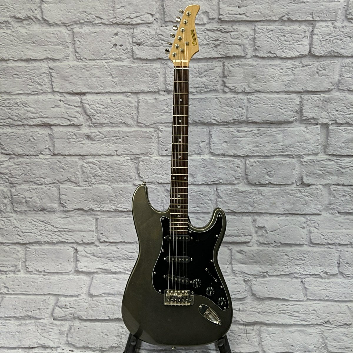 Deltatone Strat Electric Guitar