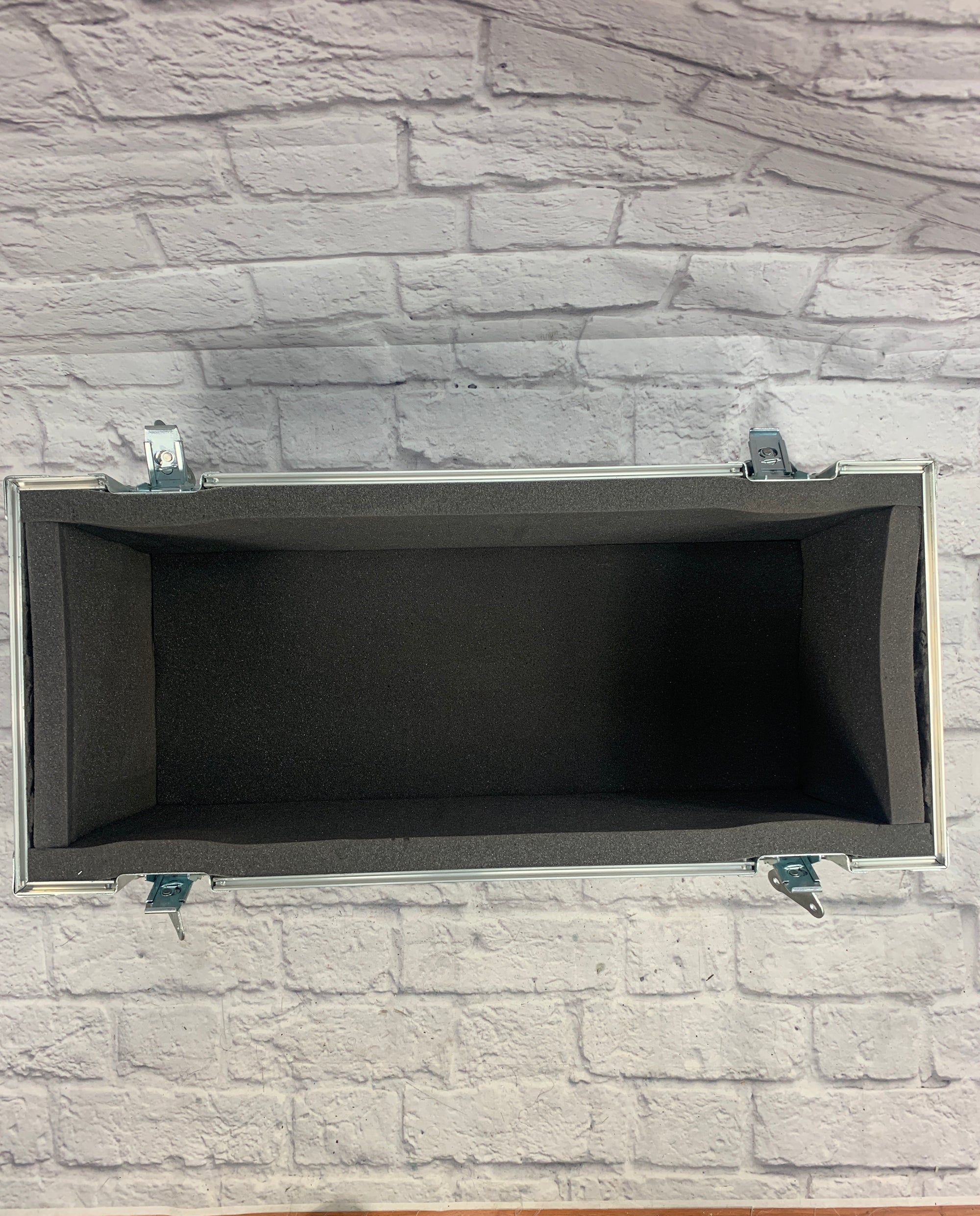 Penn-Elcom Amp Head Road Case