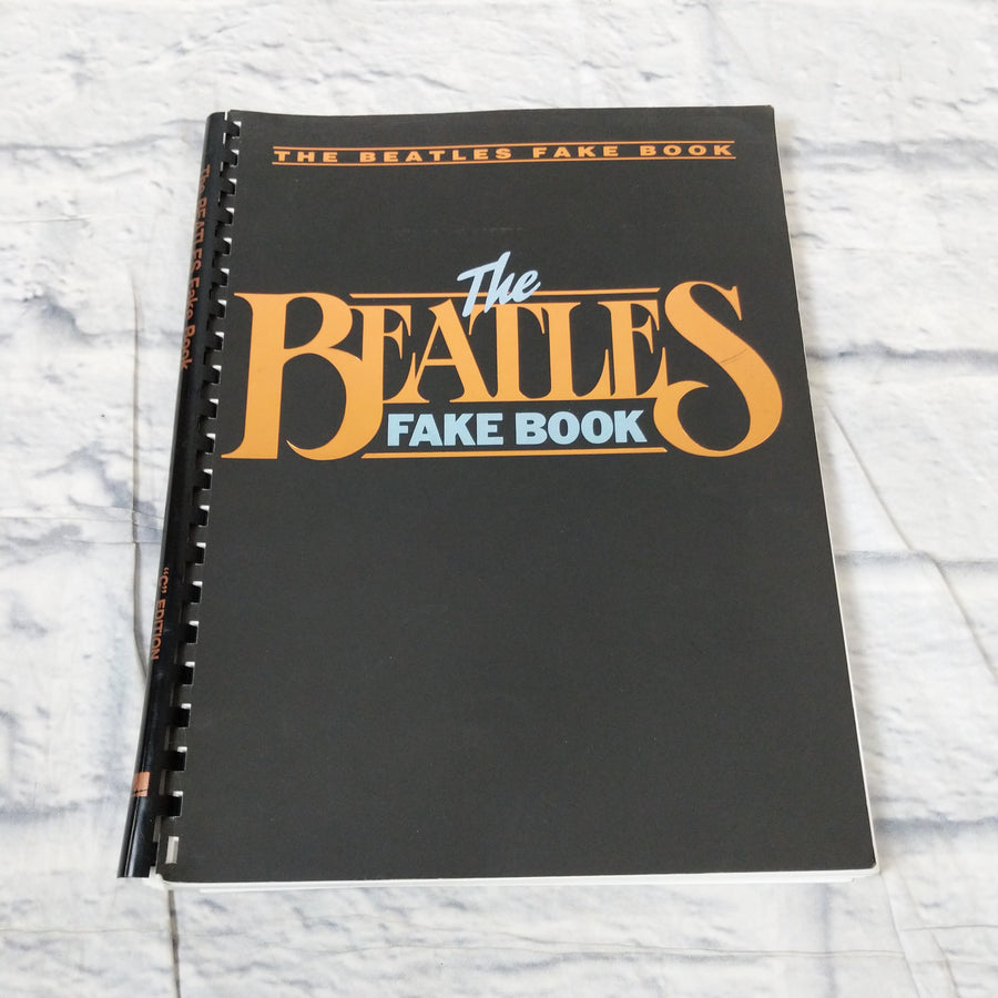 Hal Leonard - The Beatles: Fake Book Sheet Music