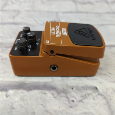 Behringer UT300 Ultra Tremolo