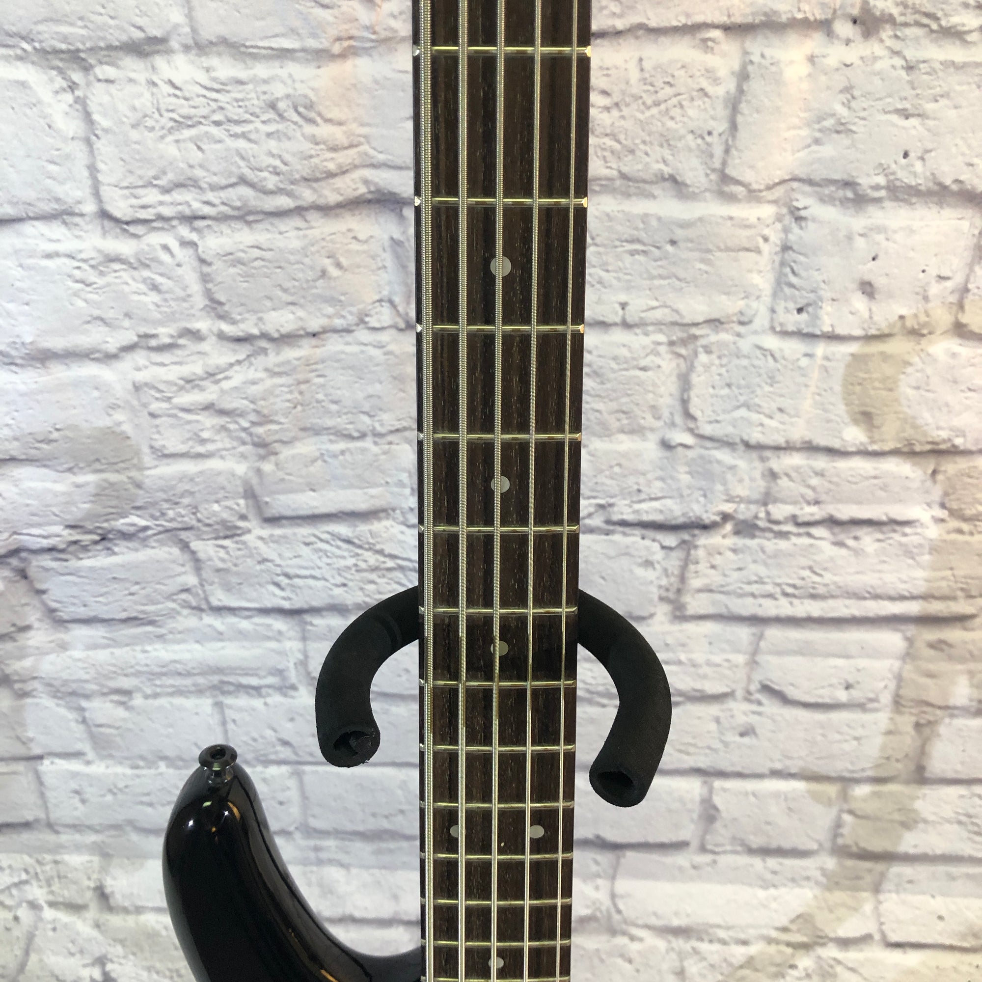 Ibanez Gio Soundgear 5 String Bass - Evolution Music