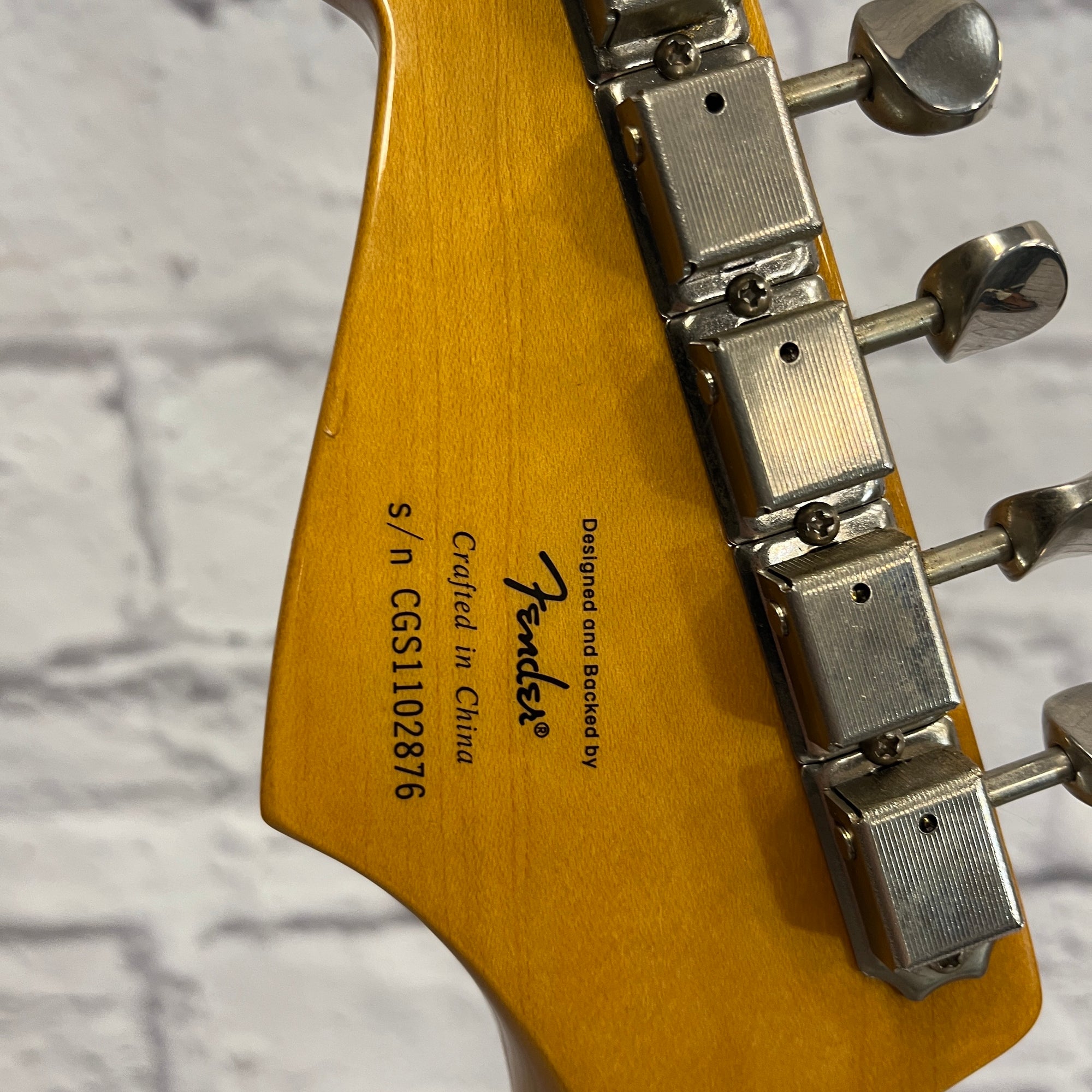 Squier Classic Vibe 60s Strat with Duncan Little 59 Pickup