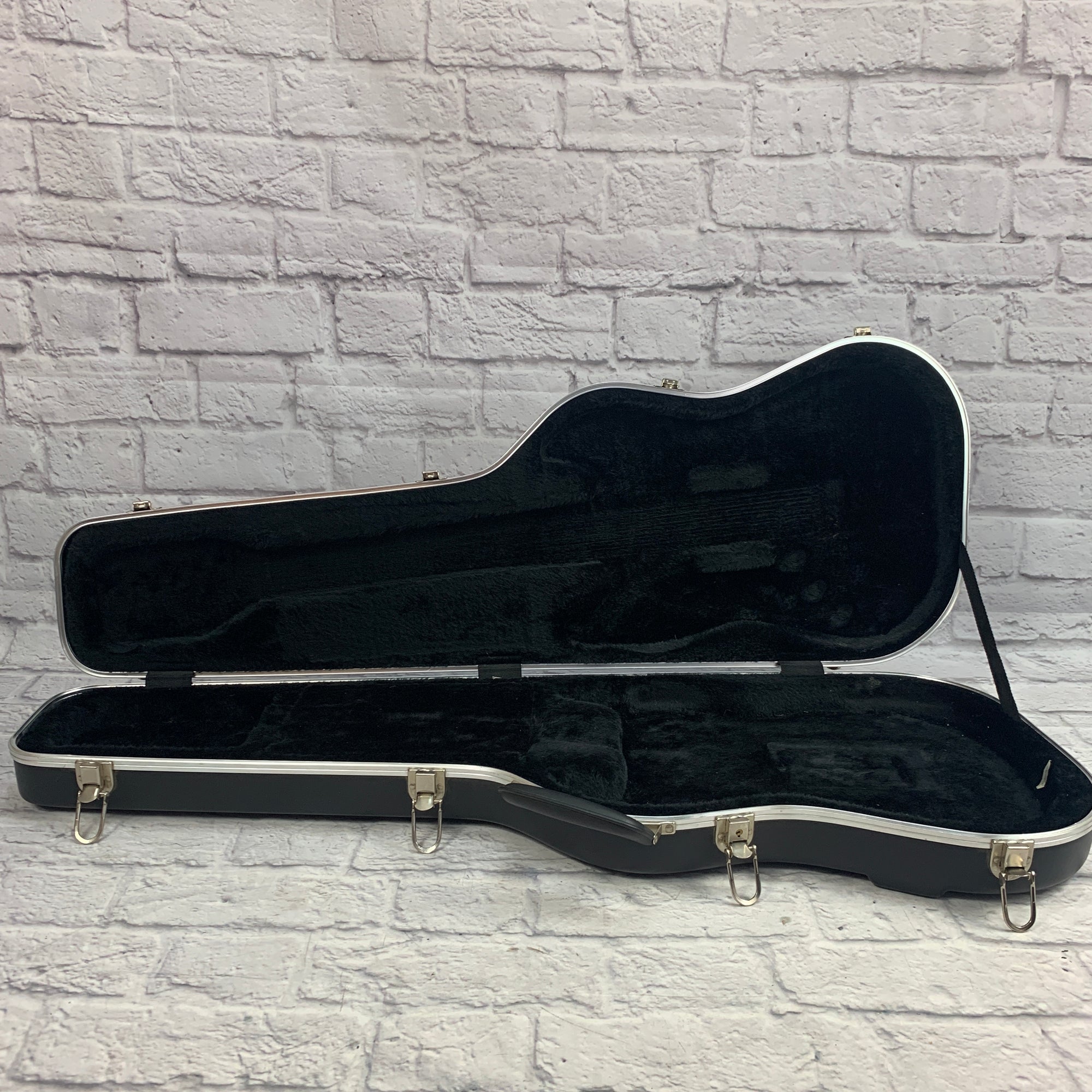 Fender deals molded case