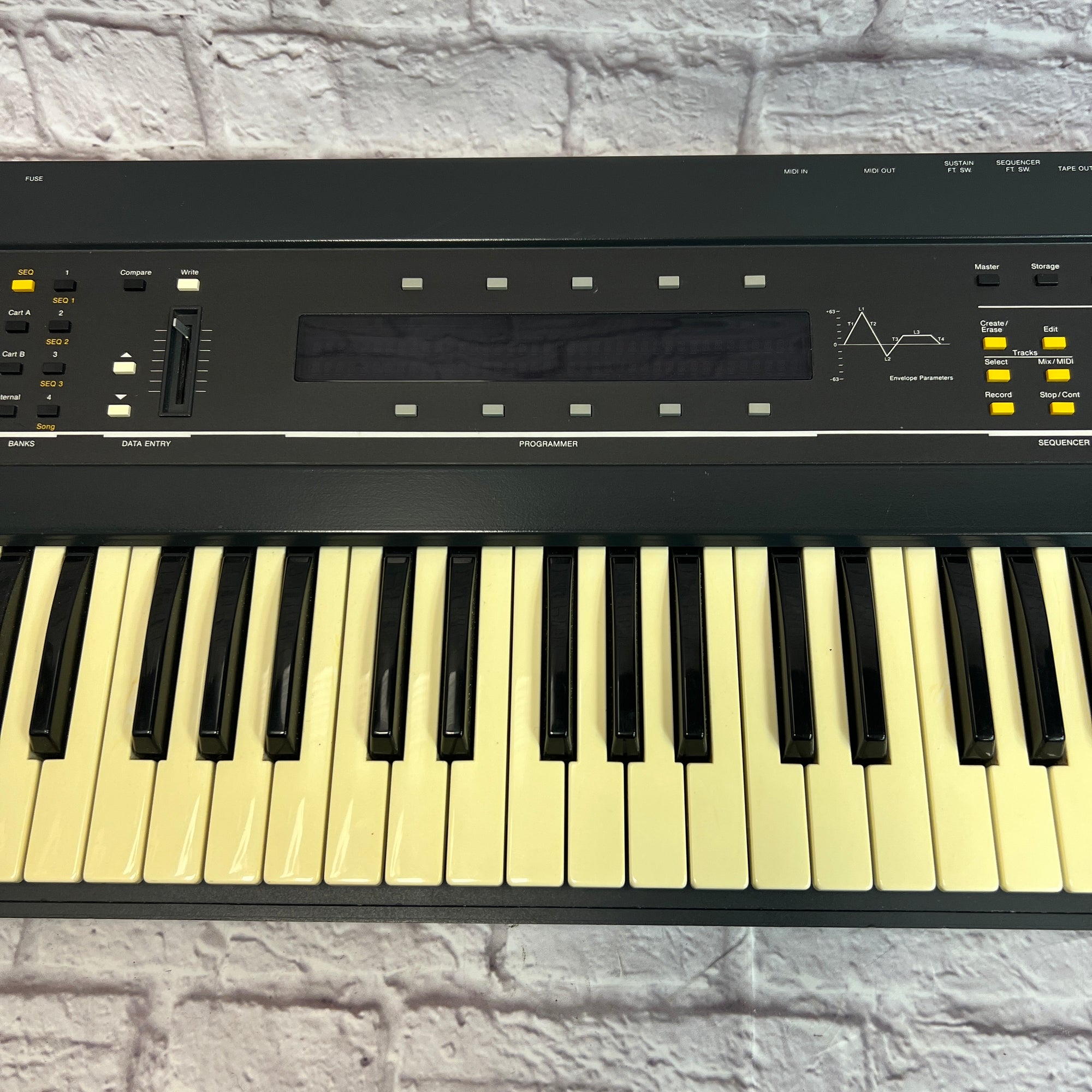 Ensoniq ESQ-1 Digital Wave Synthesizer