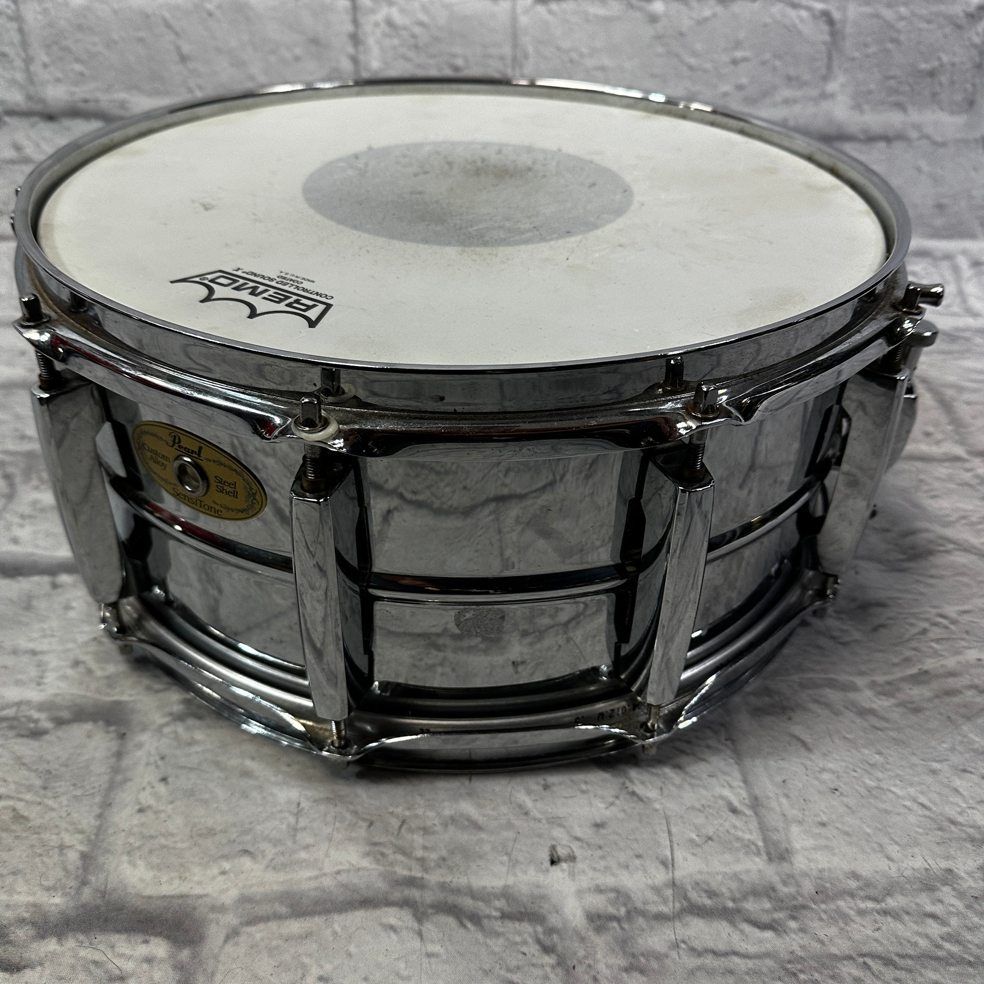 Pearl Sensitone 5x14 Brass Shell Snare Drum - Black Nickel Finish