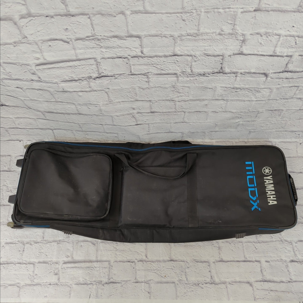 Yamaha Vintage EM150 6-Channel Powered Mixer with Spring Reverb