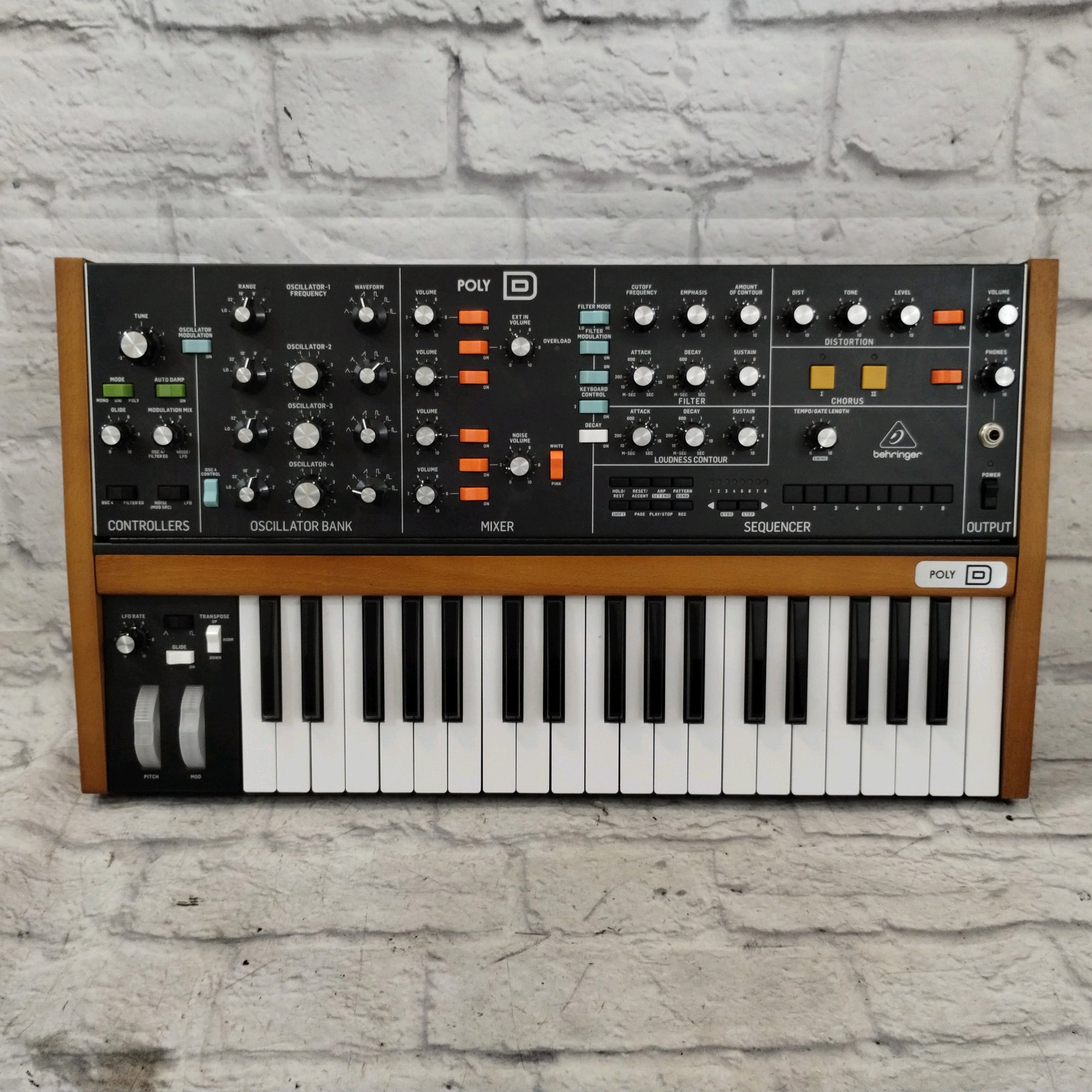 Behringer Poly D 4-Voice Polyphonic Synthesizer - Evolution Music