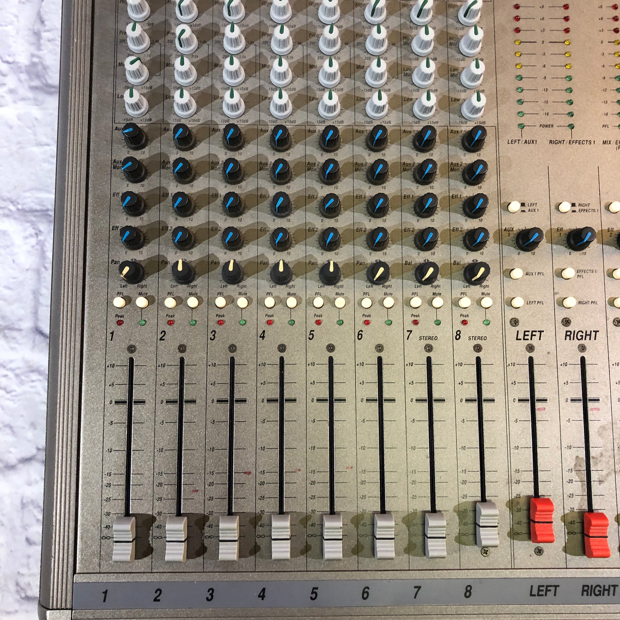 Crate CS86 8 Channel Passive Mixer