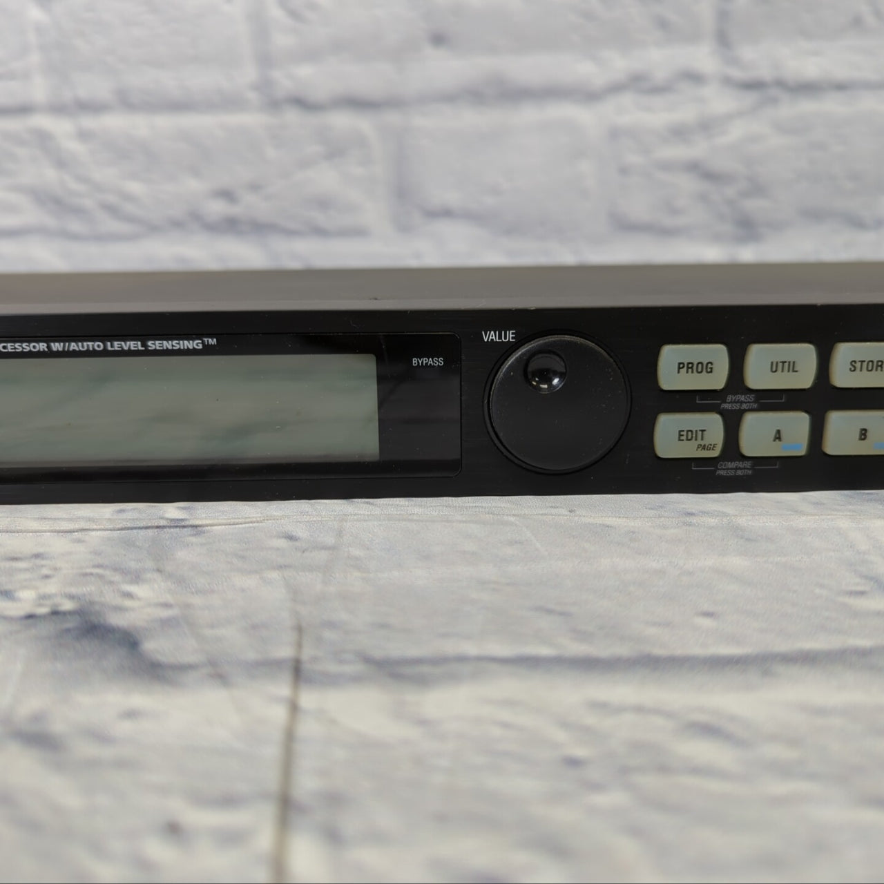 Alesis MidiVerb4 Rack Reverb Effects Unit
