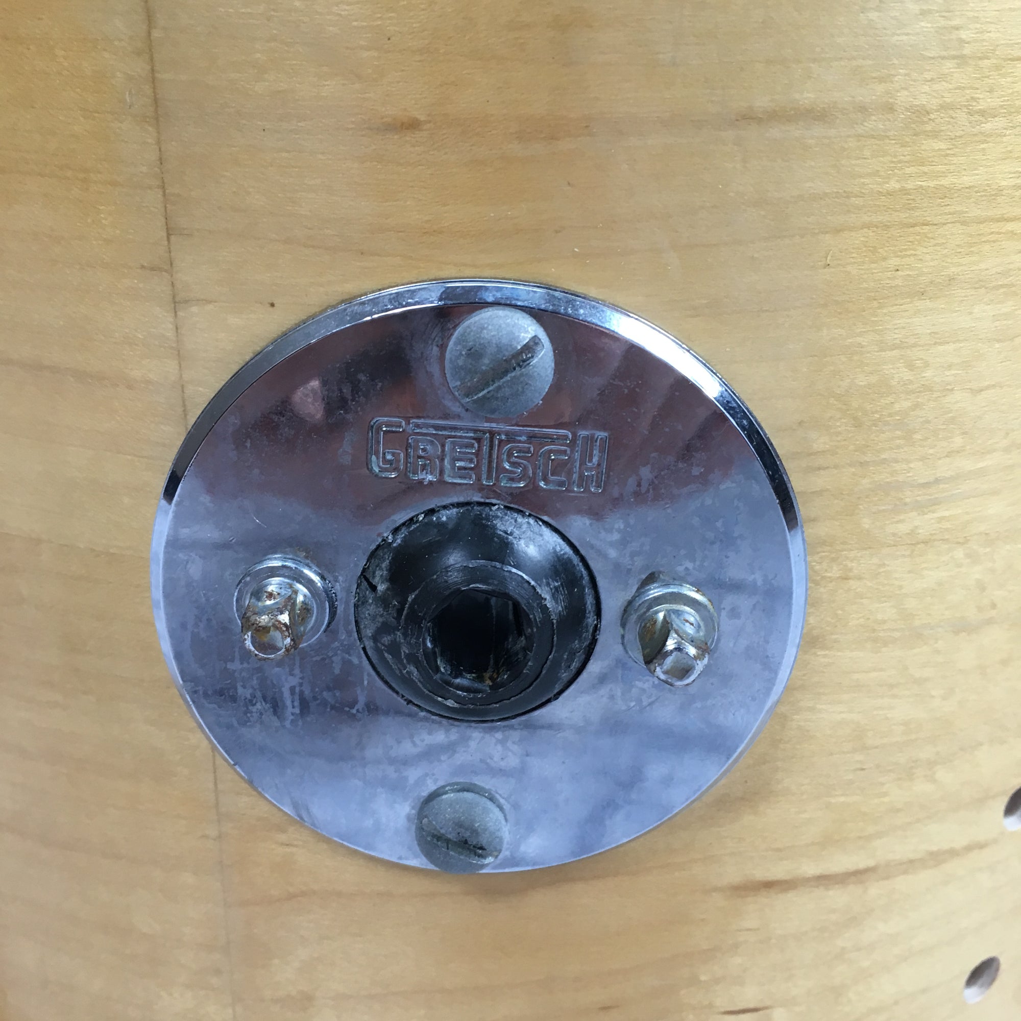 Gretsch 13in x 9in Tom Shell Stop Sign Badge