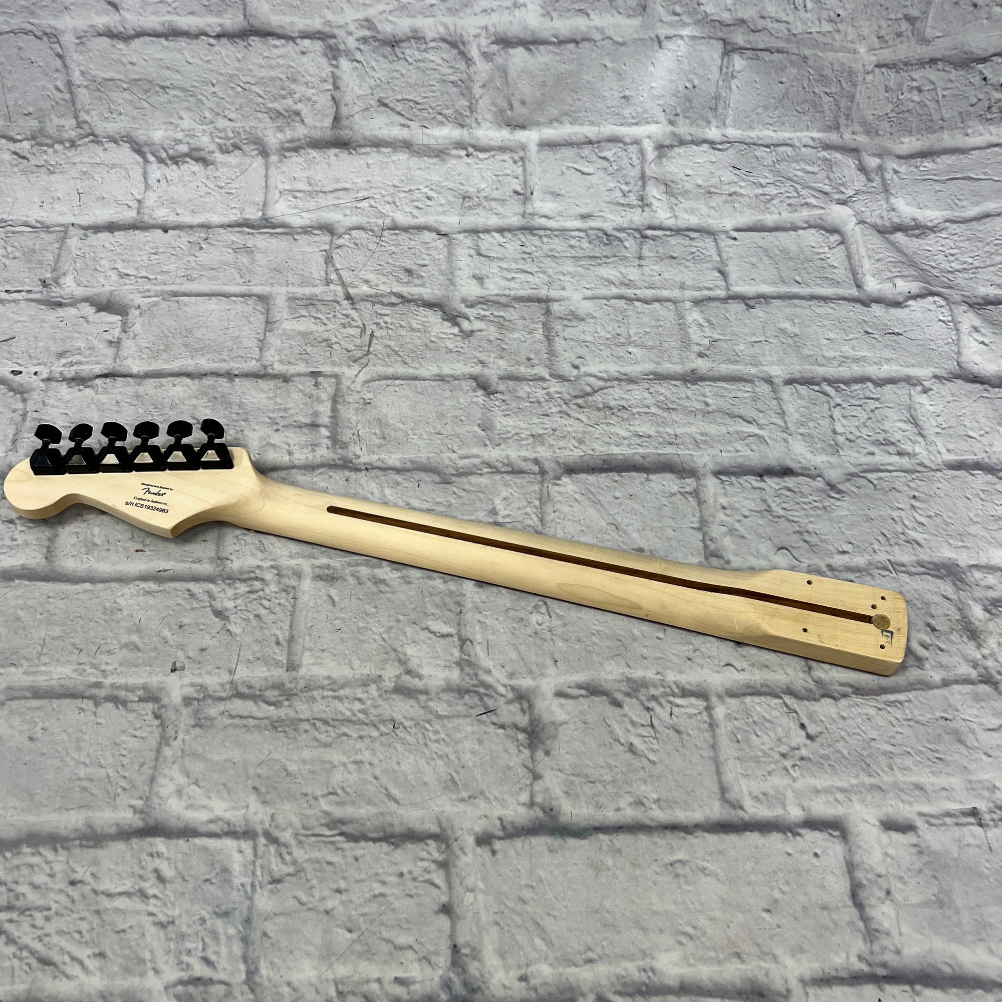 ギター fender squier strat neck Genuine Fender Squier Strat 60's Style SMALL HEADSTOCK