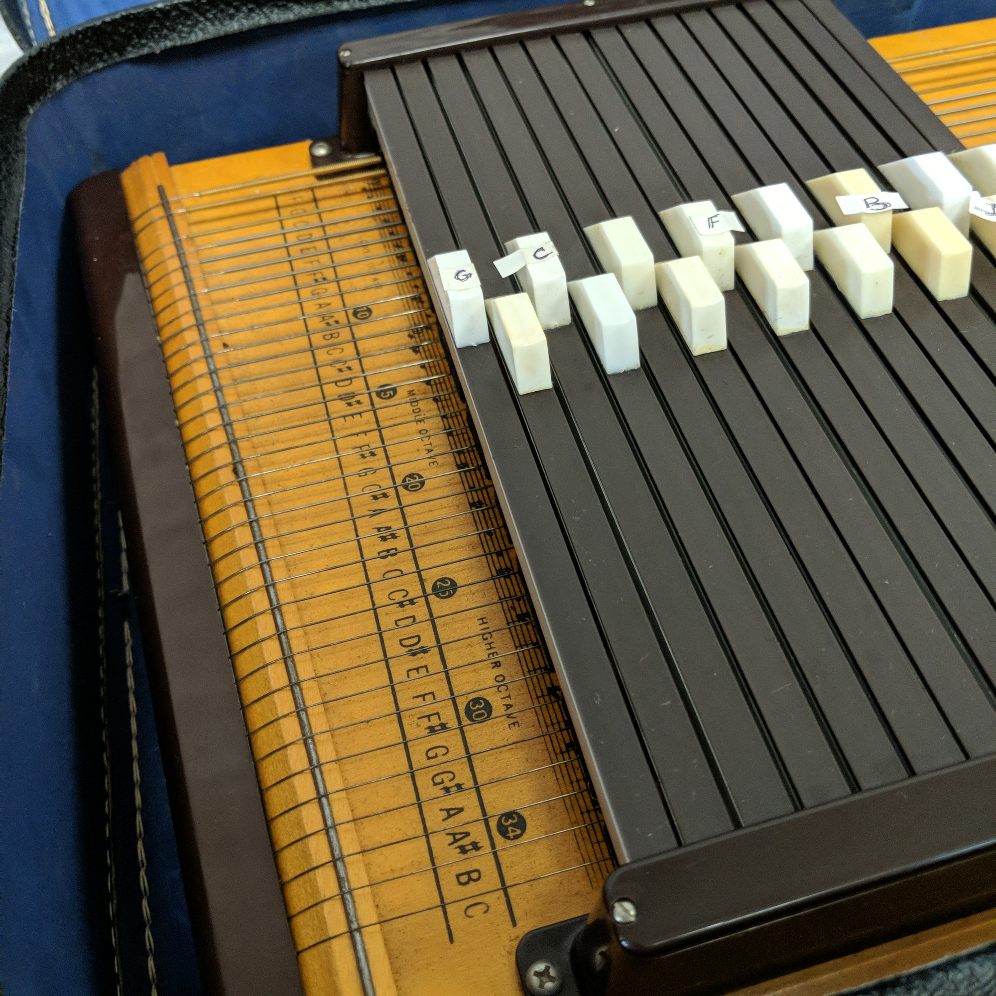 Vintage 15 Bar Silvertone Autoharp