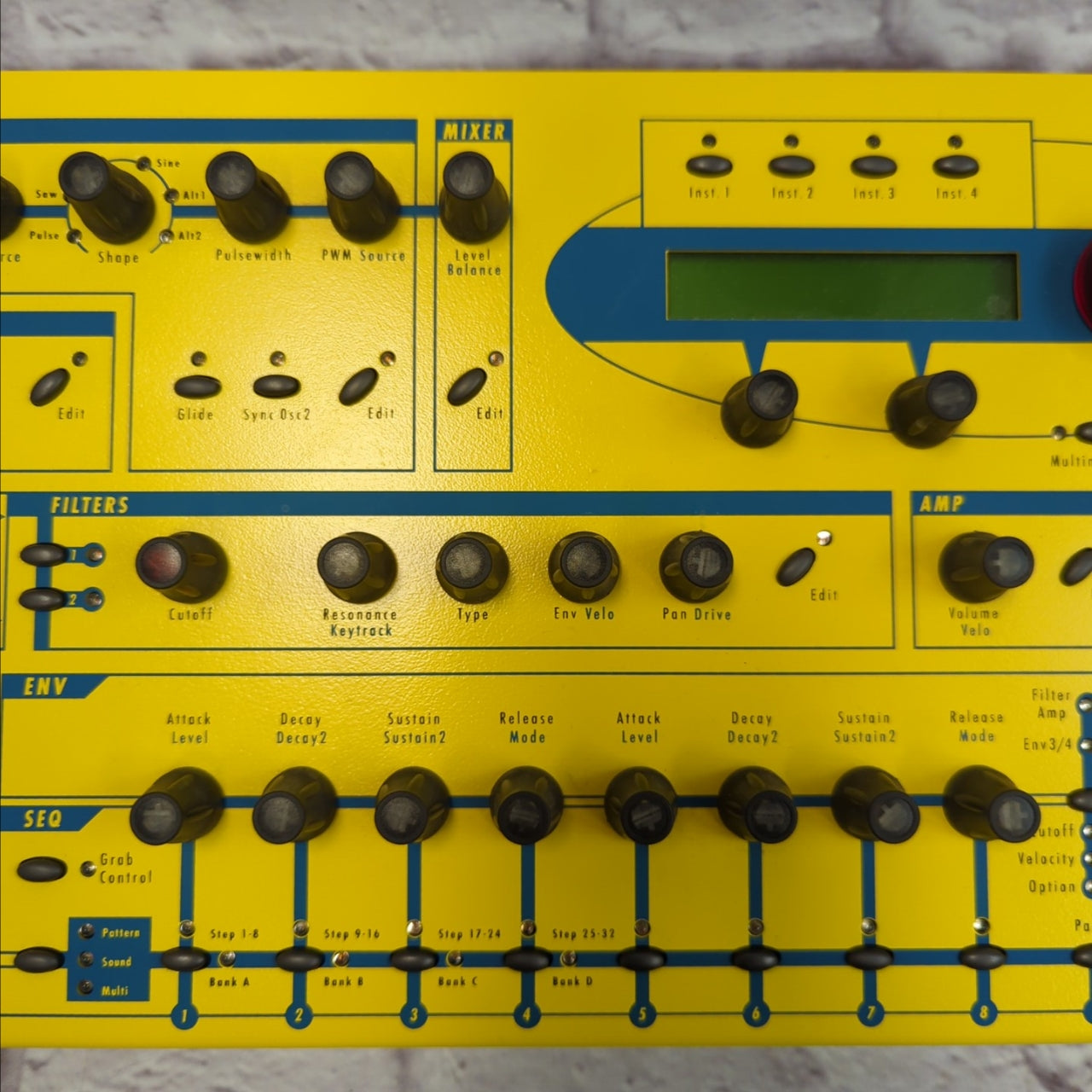 Waldorf Q Rack Synthesizer - Evolution Music