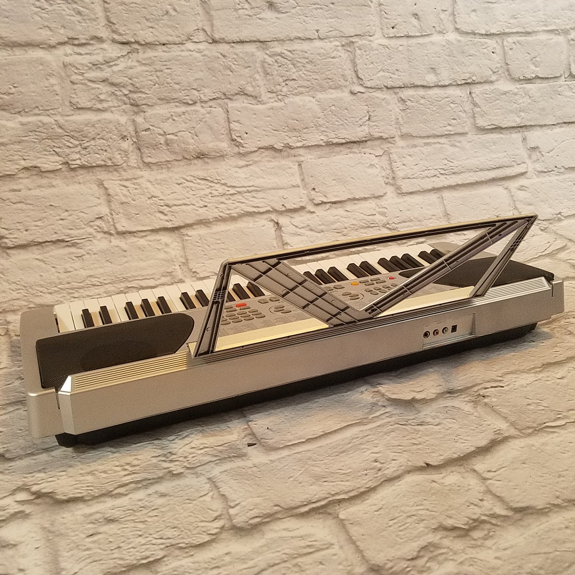 Synsonics Syn-Kyb54 Digital Piano - New Old Stock!