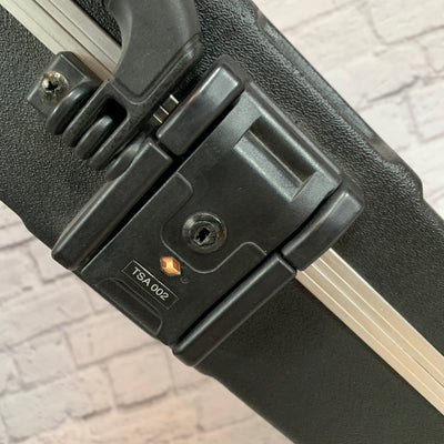 Fender TSA Molded Left-Handed Bass Case