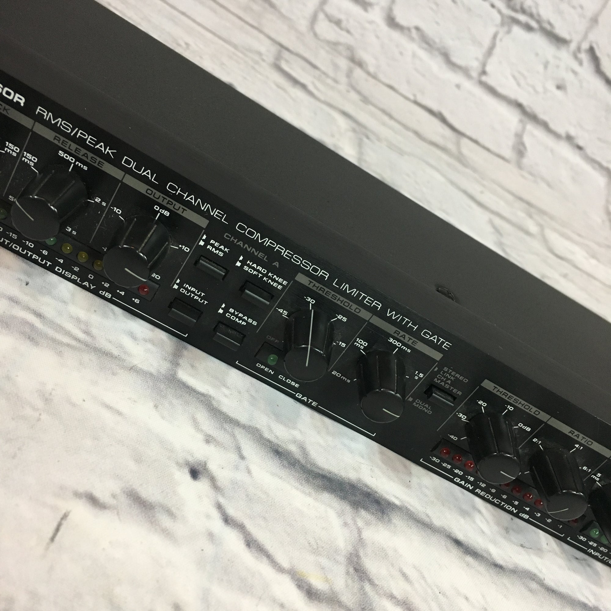 Alesis 3630 Compressor