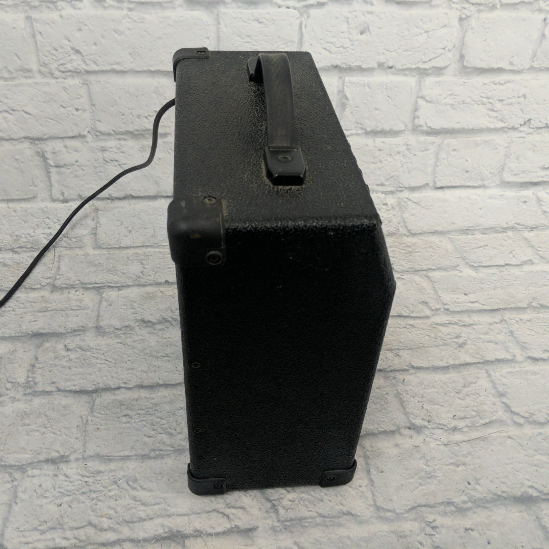 Rogue RB-20 20 Watt Bass Practice Amp