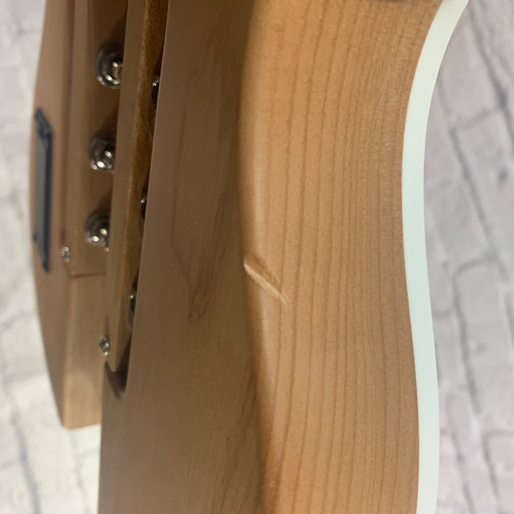 Traveler Escape Mark III Acoustic Electric Solid Body  Guitar