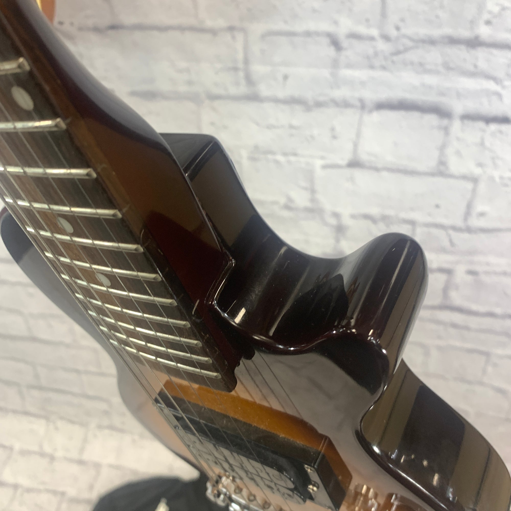 Epiphone Pee Wee Les Paul with Case and Amp