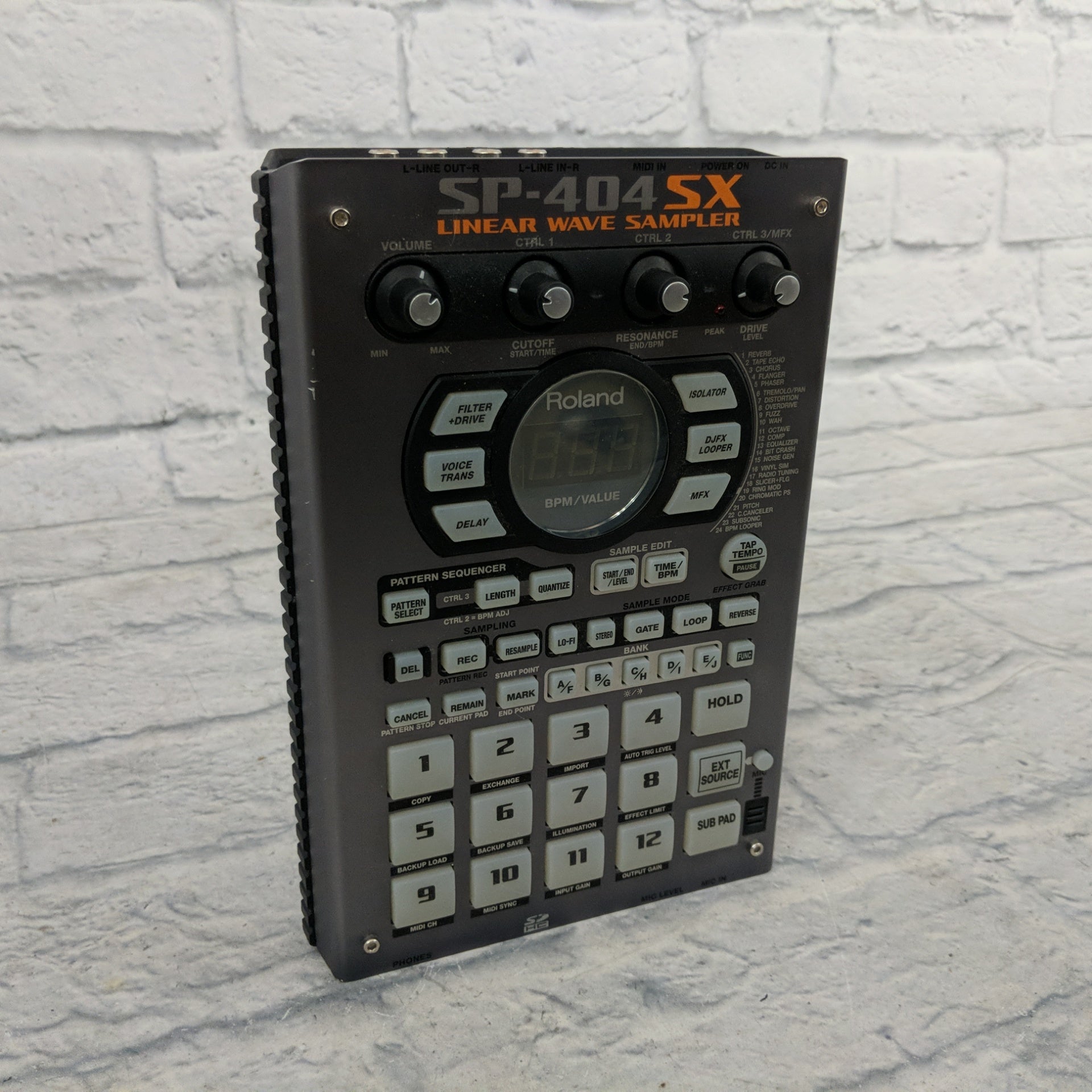 Roland SP-404 SX Linear Wave Sampler - Evolution Music