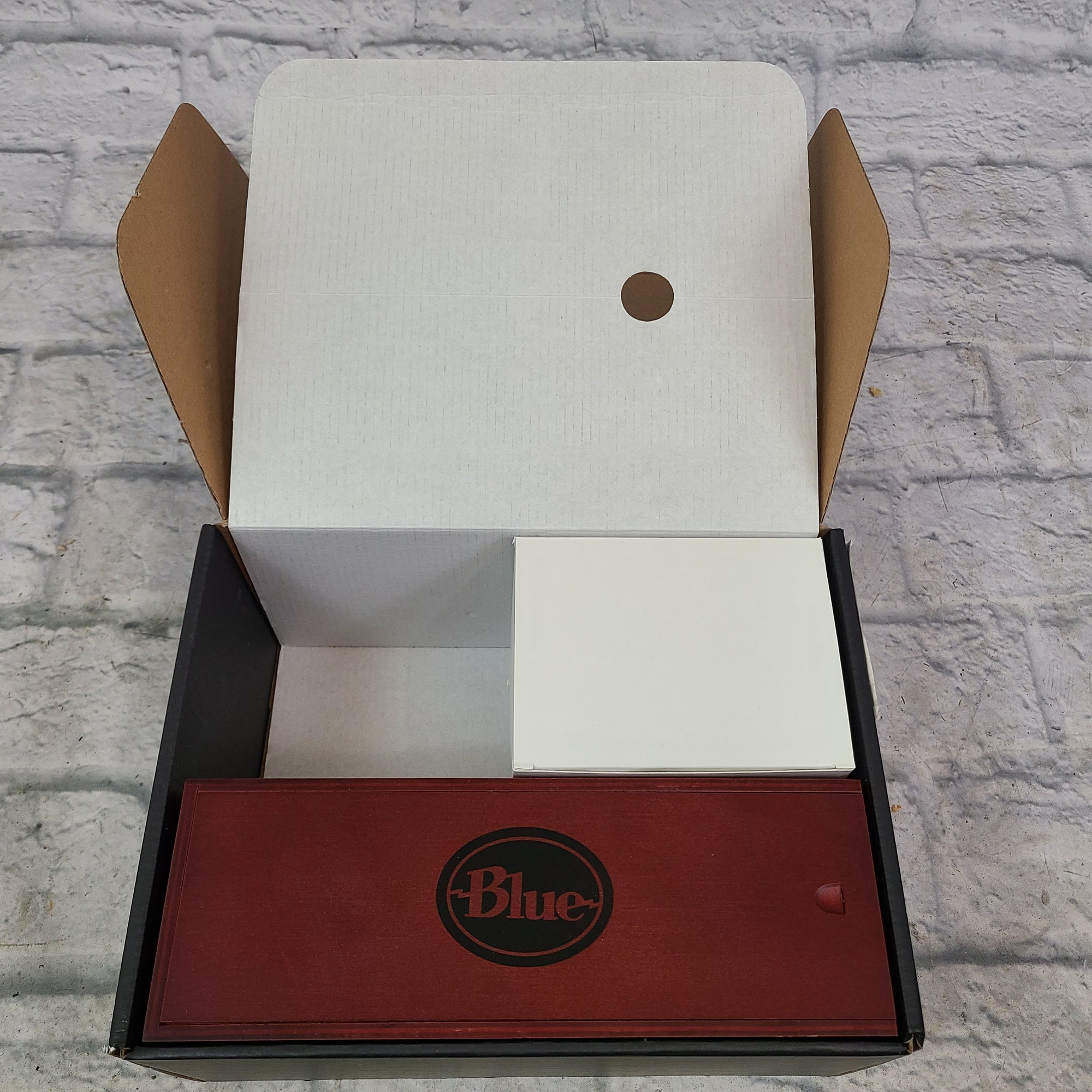 Blue Baby Bottle Large Diaphragm Cardioid Condenser Microphone