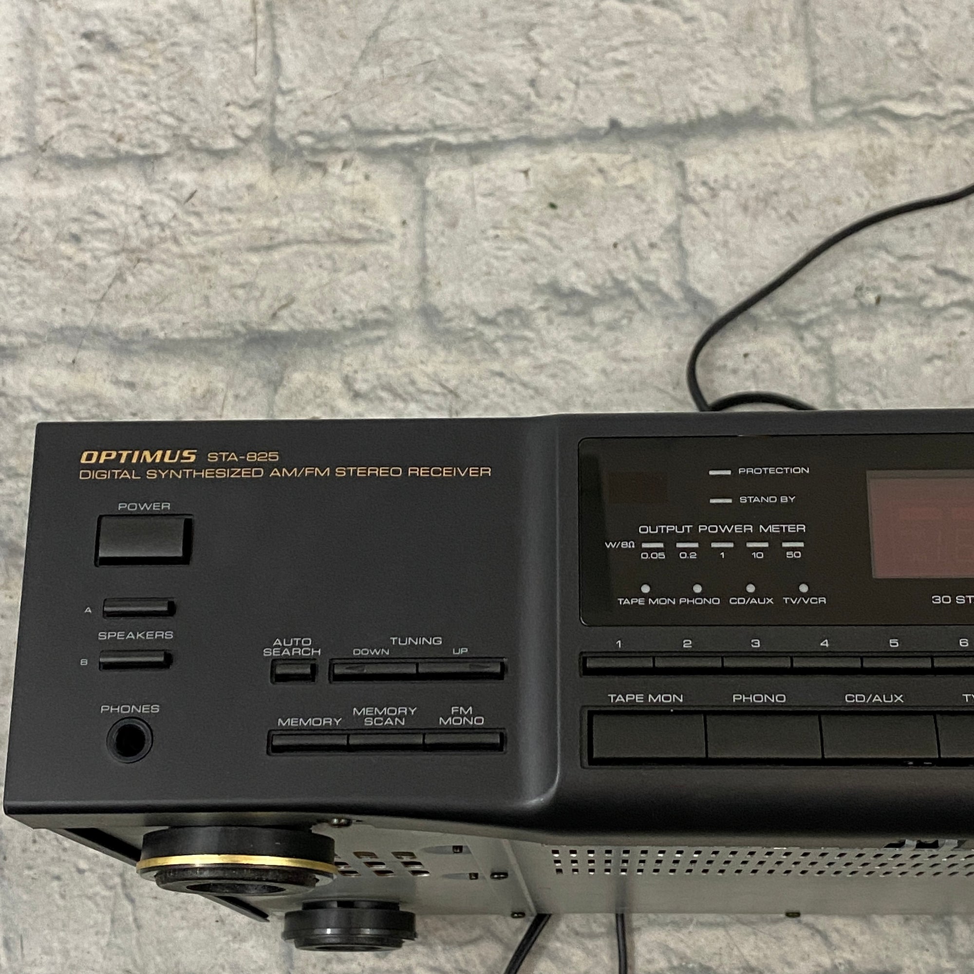 Optimus STA-825 Digital Synthesized AM/FM Digital Audio Receiver