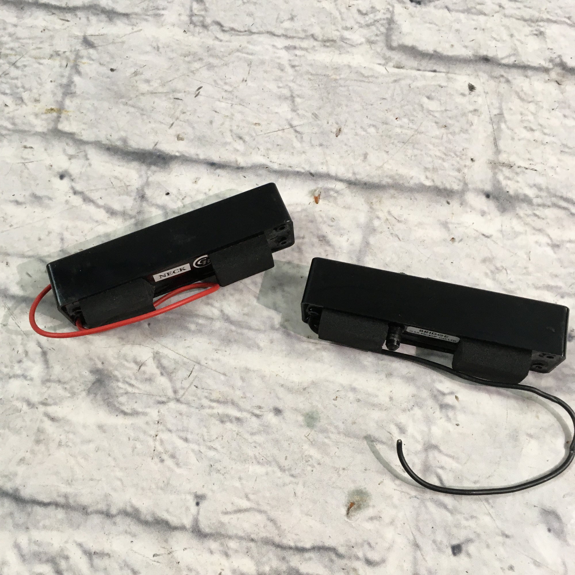 G&B 6 String Bass Pickup Pair