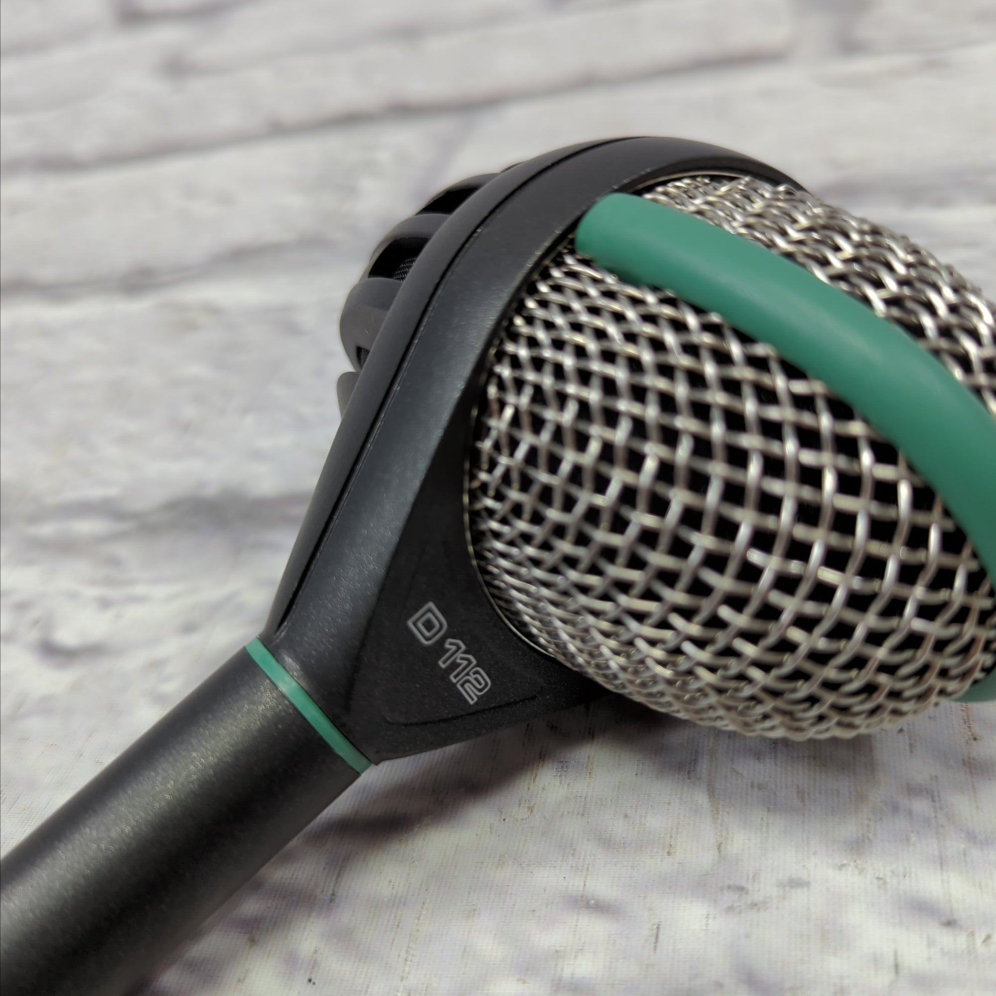 AKG D112 Large Diaphragm Dynamic Bass Drum Microphone