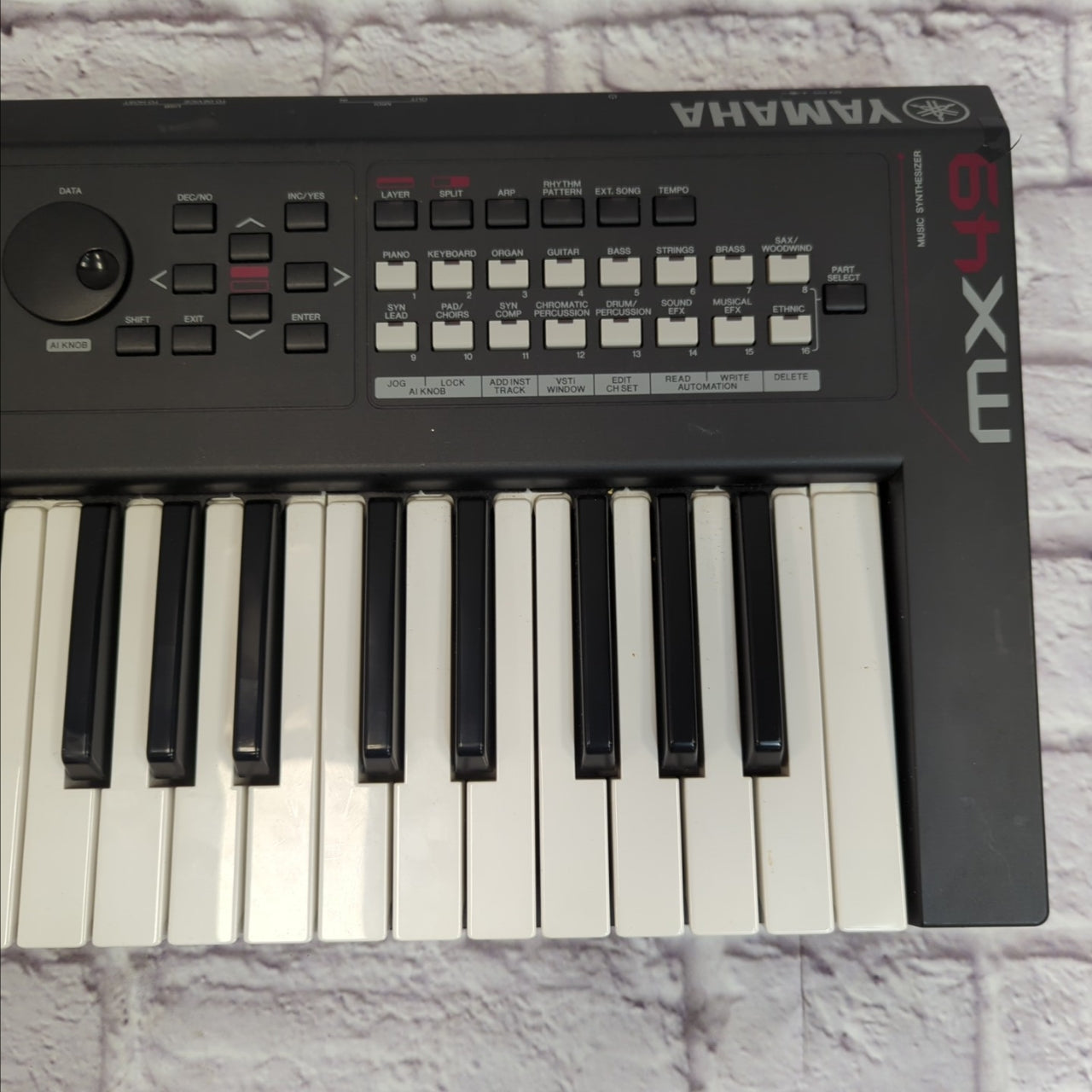 Yamaha MX49 49-Key Digital Synthesizer