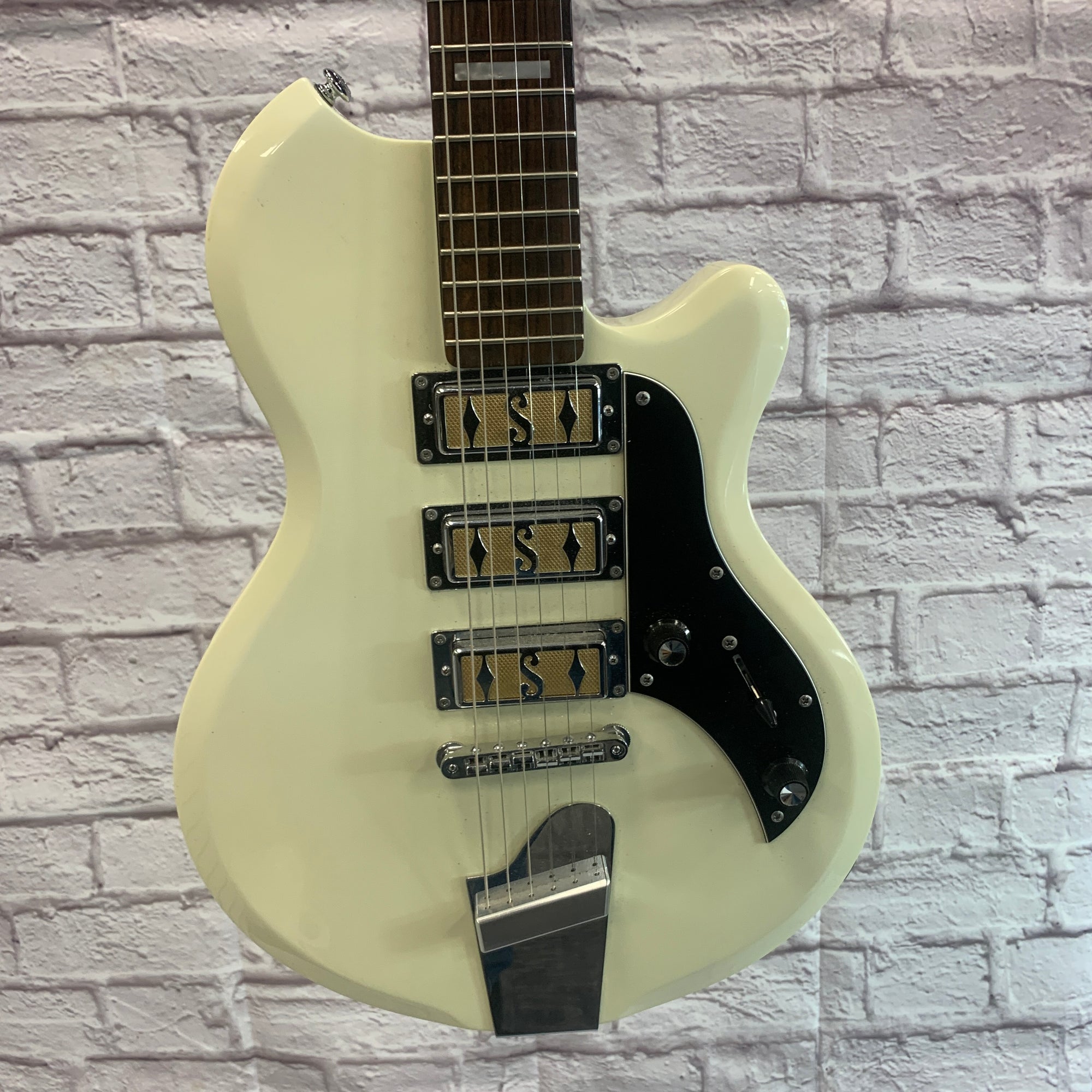 Supro Island Series Hampton White Electric Guitar