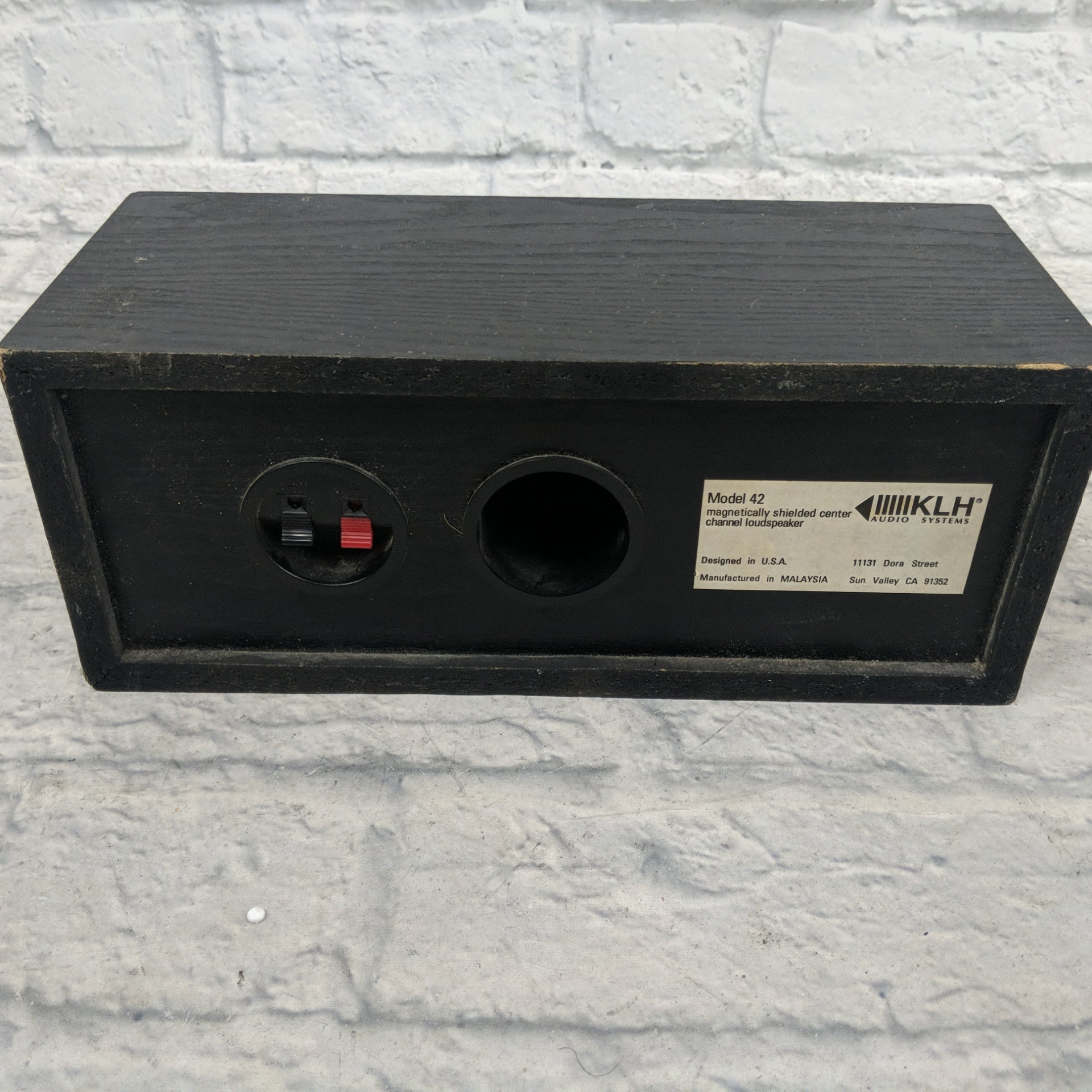 KLH Model 42 2 Speakers and 1 Center