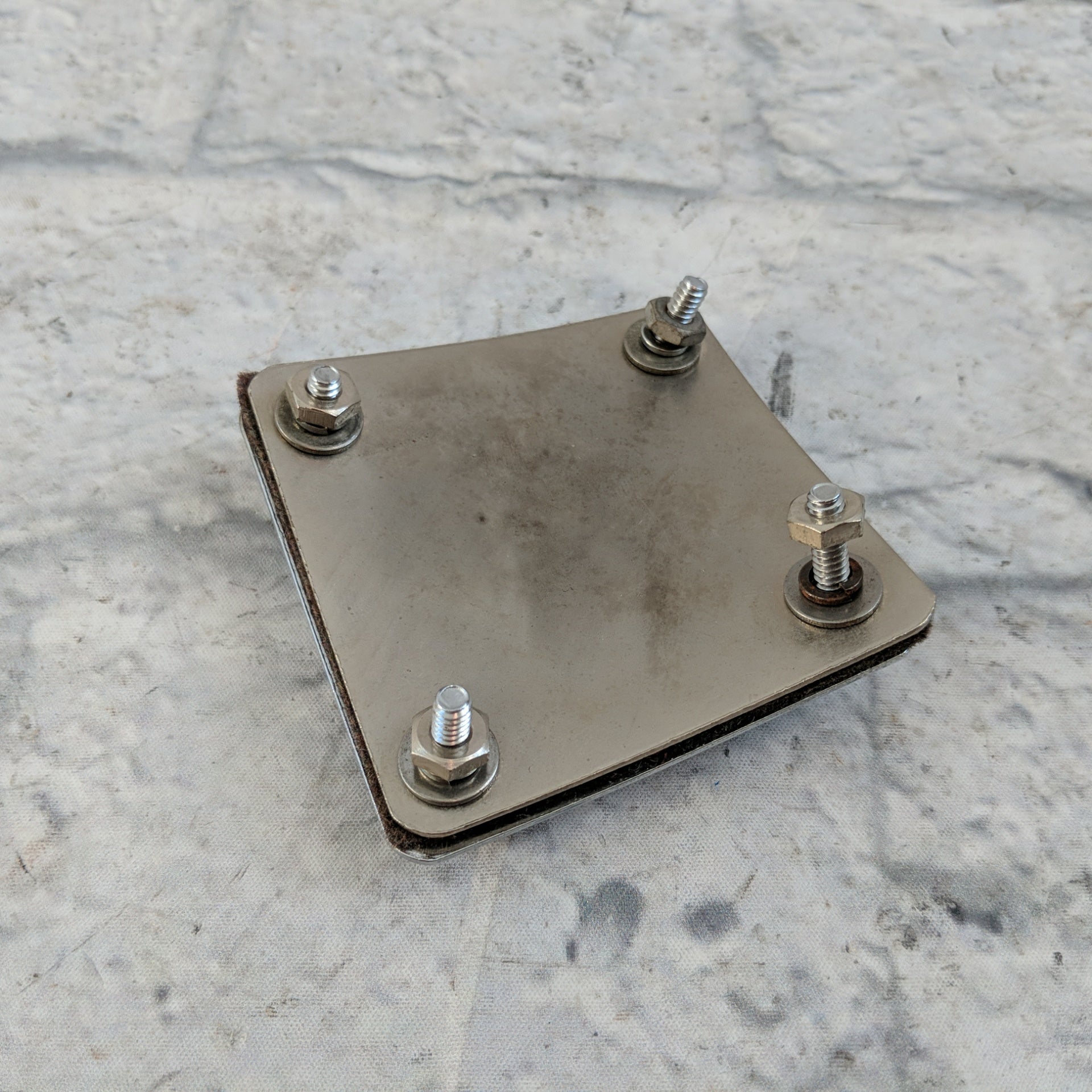 Wallberg and Auge 60s Diamond Plated Tom Bracket Mount