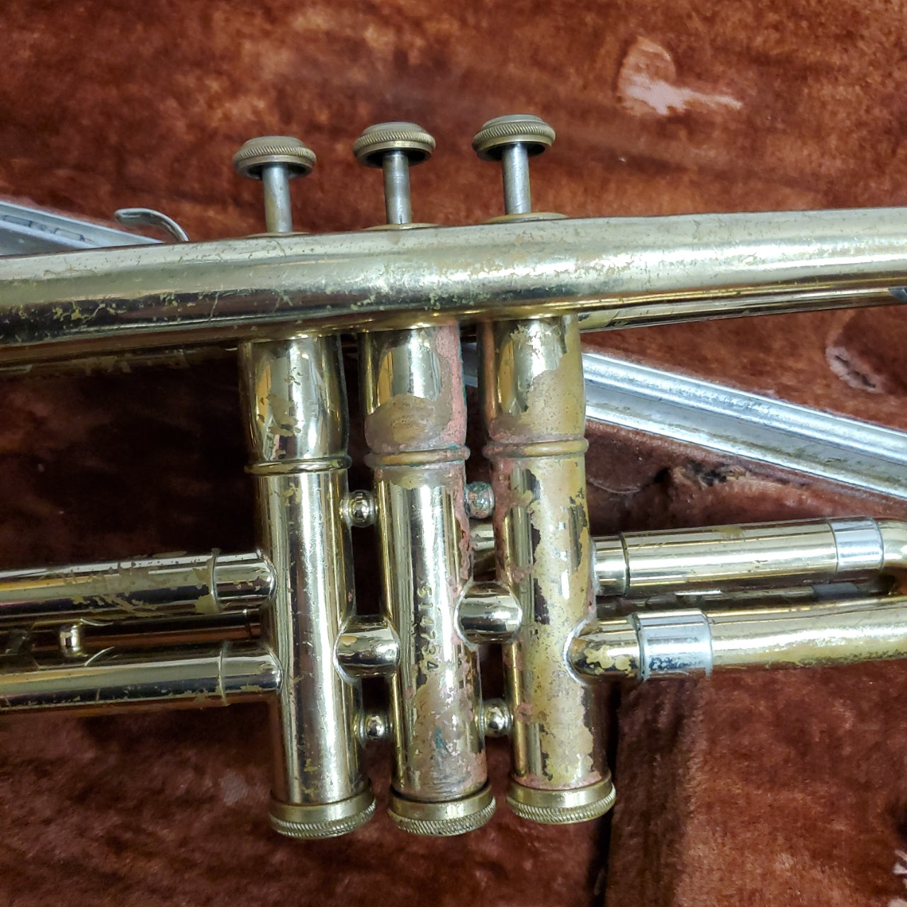 Vintage 1965 Olds Ambassador Trumpet