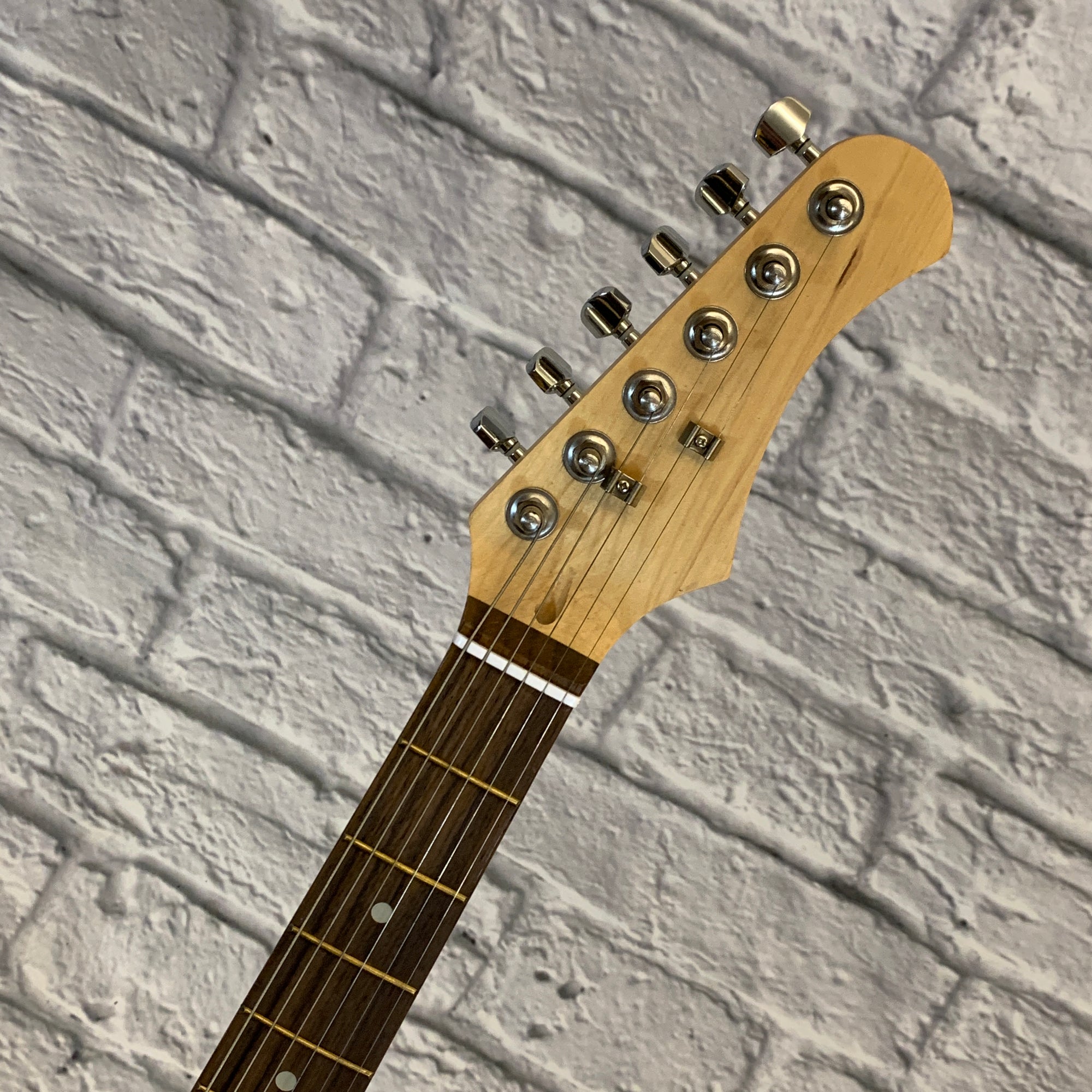 Strat-Style Electric Guitar Silver Sparkle