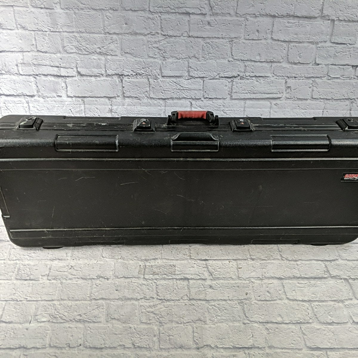 Gator 76-Key TSA Molded Keyboard Case with Rollers and Foam Inserts