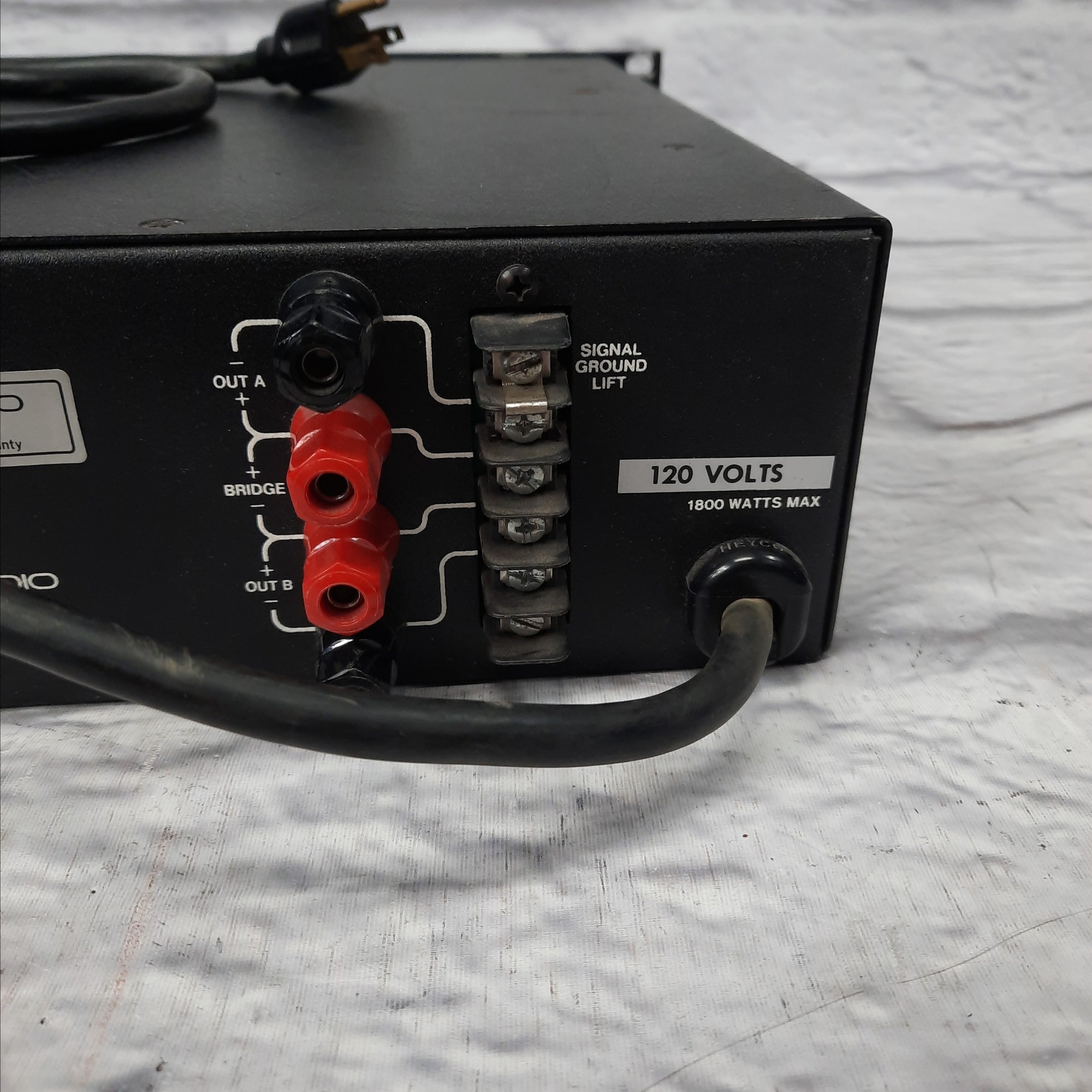 Crest Audio FA-901 800-Watt Power Amplifier