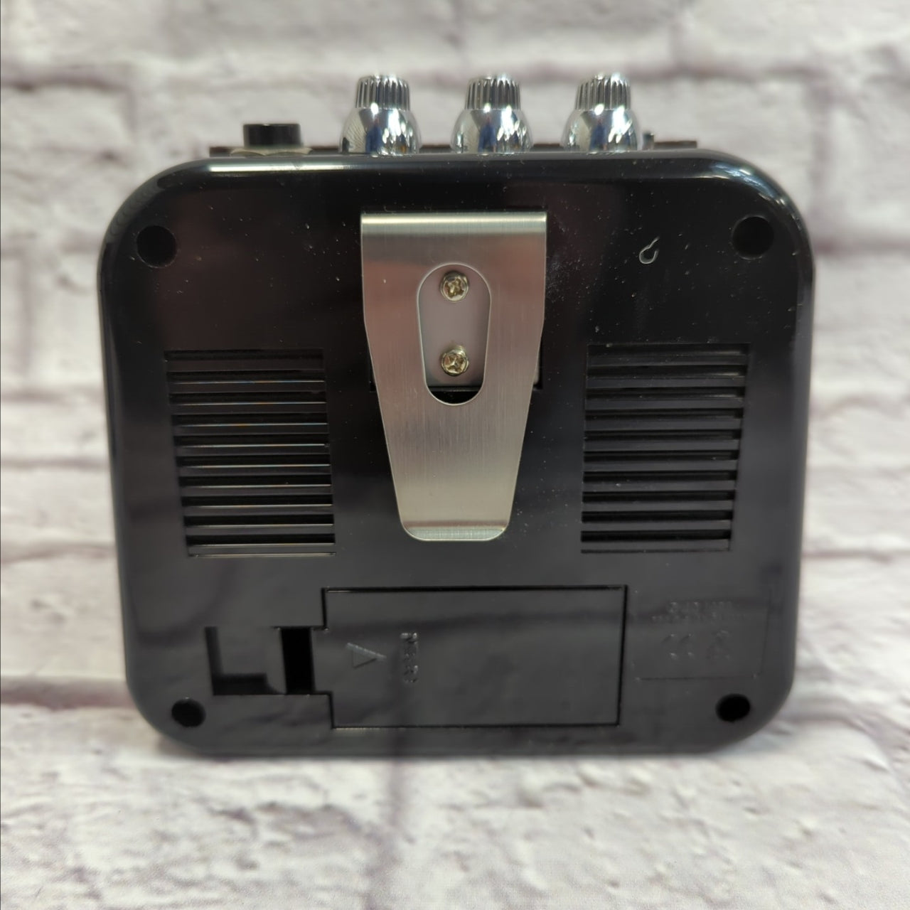 Honeytone N-10 Battery Powered Mini Guitar Amp