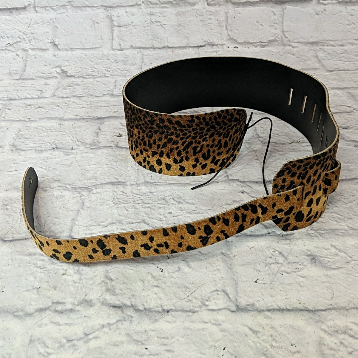 3.5" Wide Leather Cheetah Print Strap