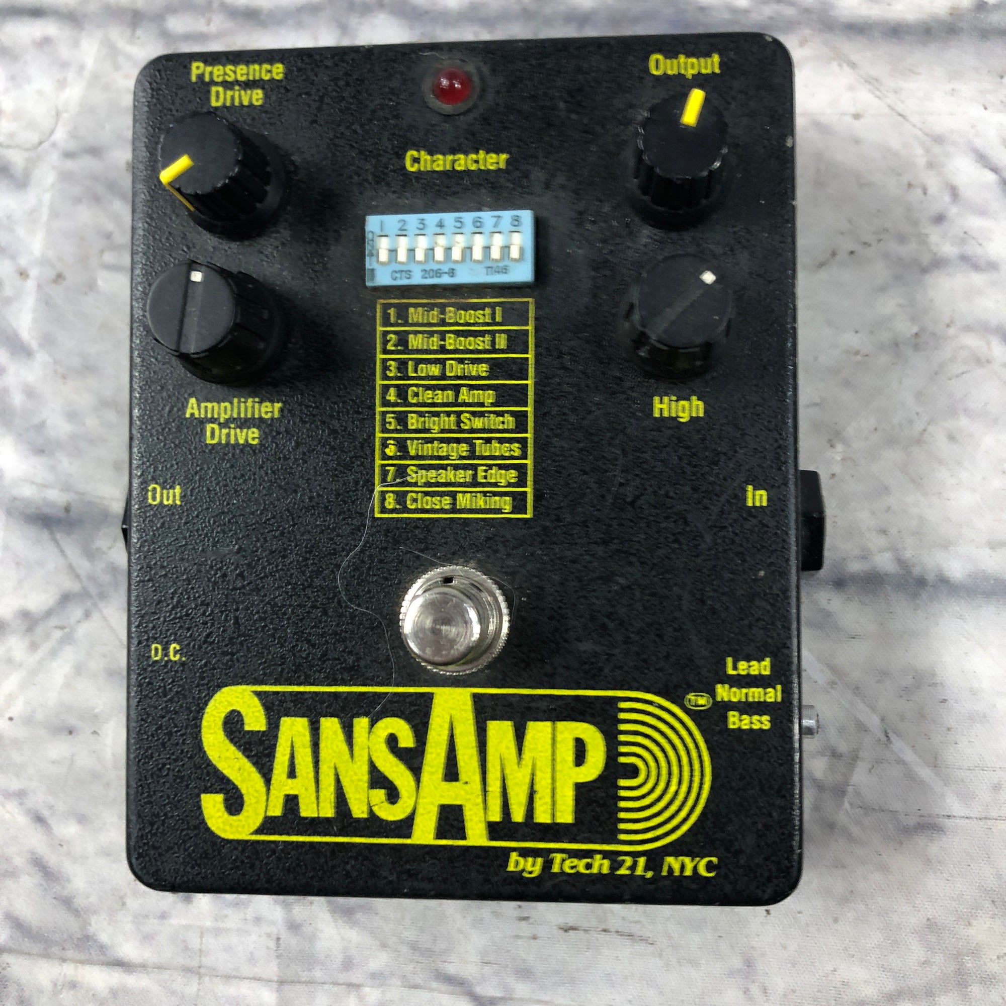 Tech 21 Vintage 1980s Sansamp Original Bass Pedal - Evolution Music