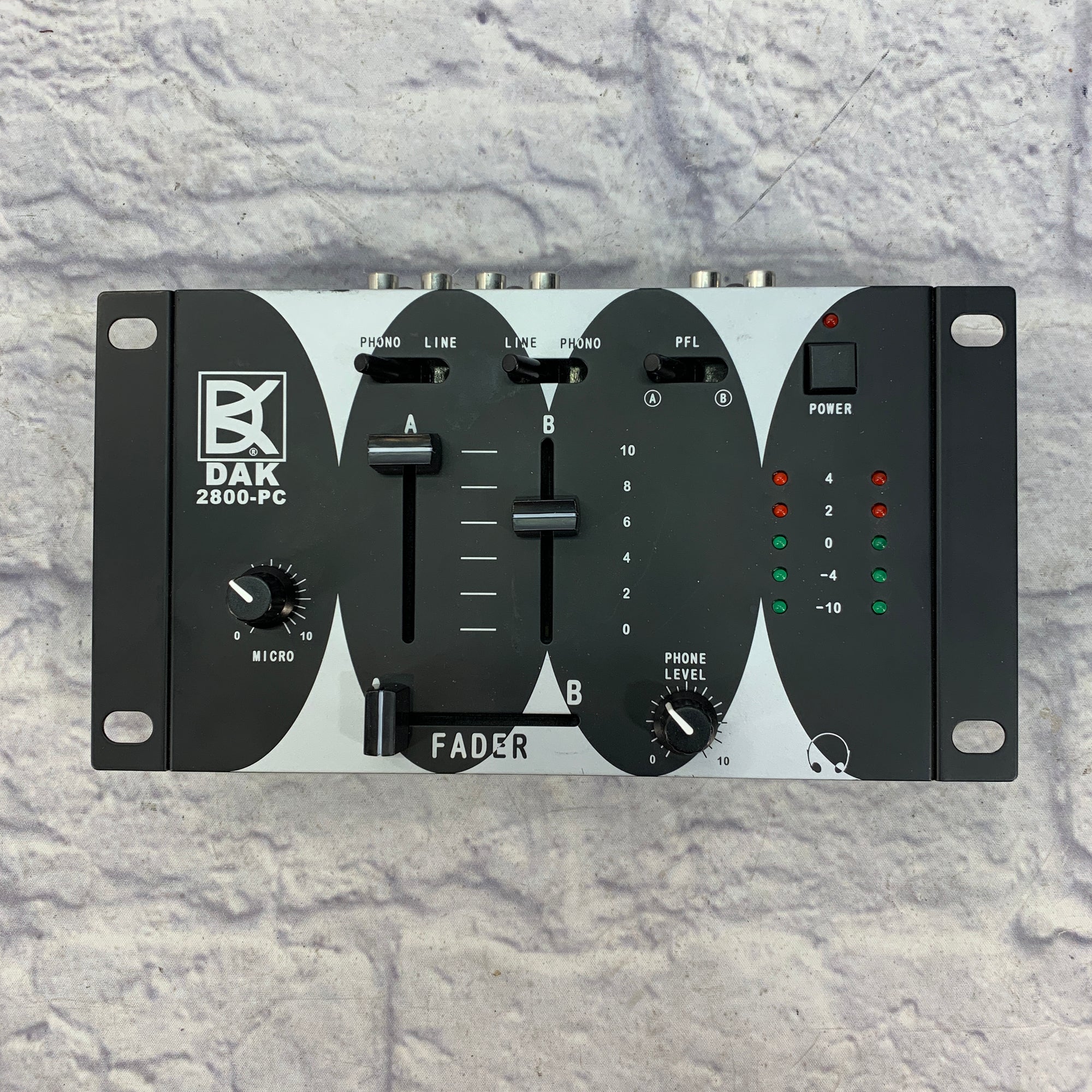 Dak 2800-PC Fader w Power Adapter