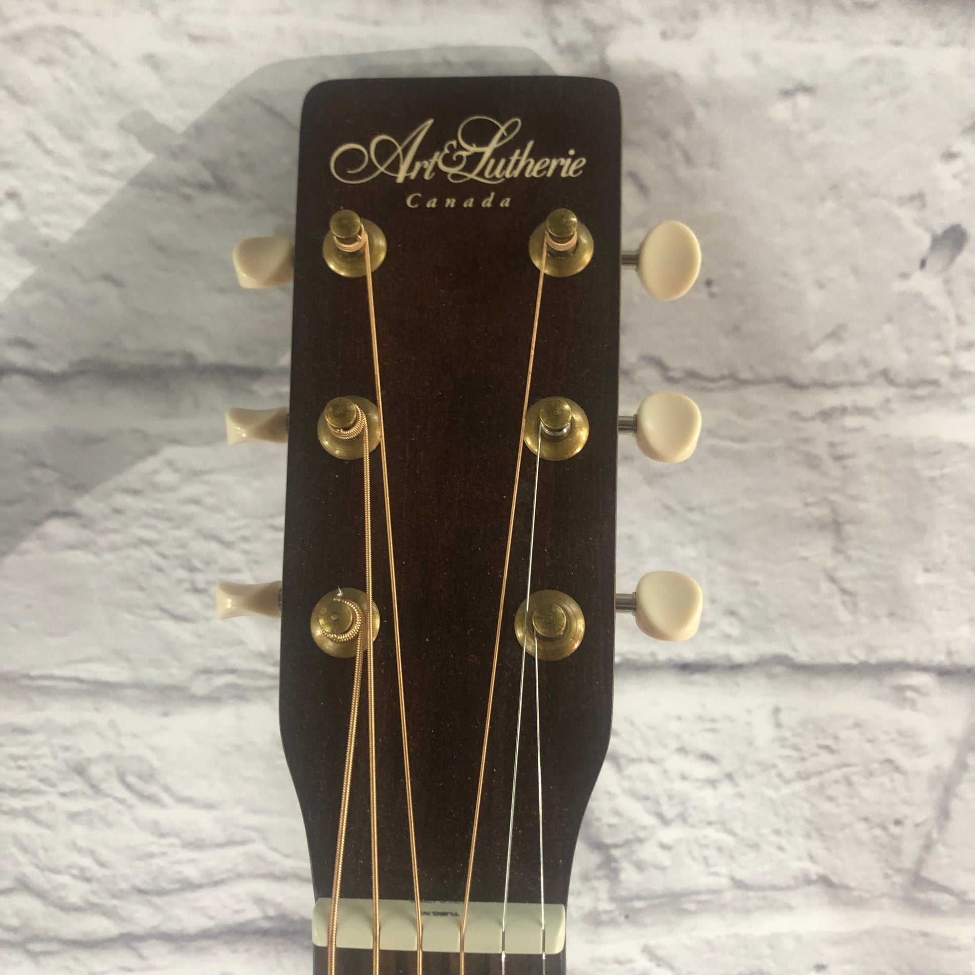 Art Lutherie Legacy Bourbon Burst CW QIT Acoustic Electric