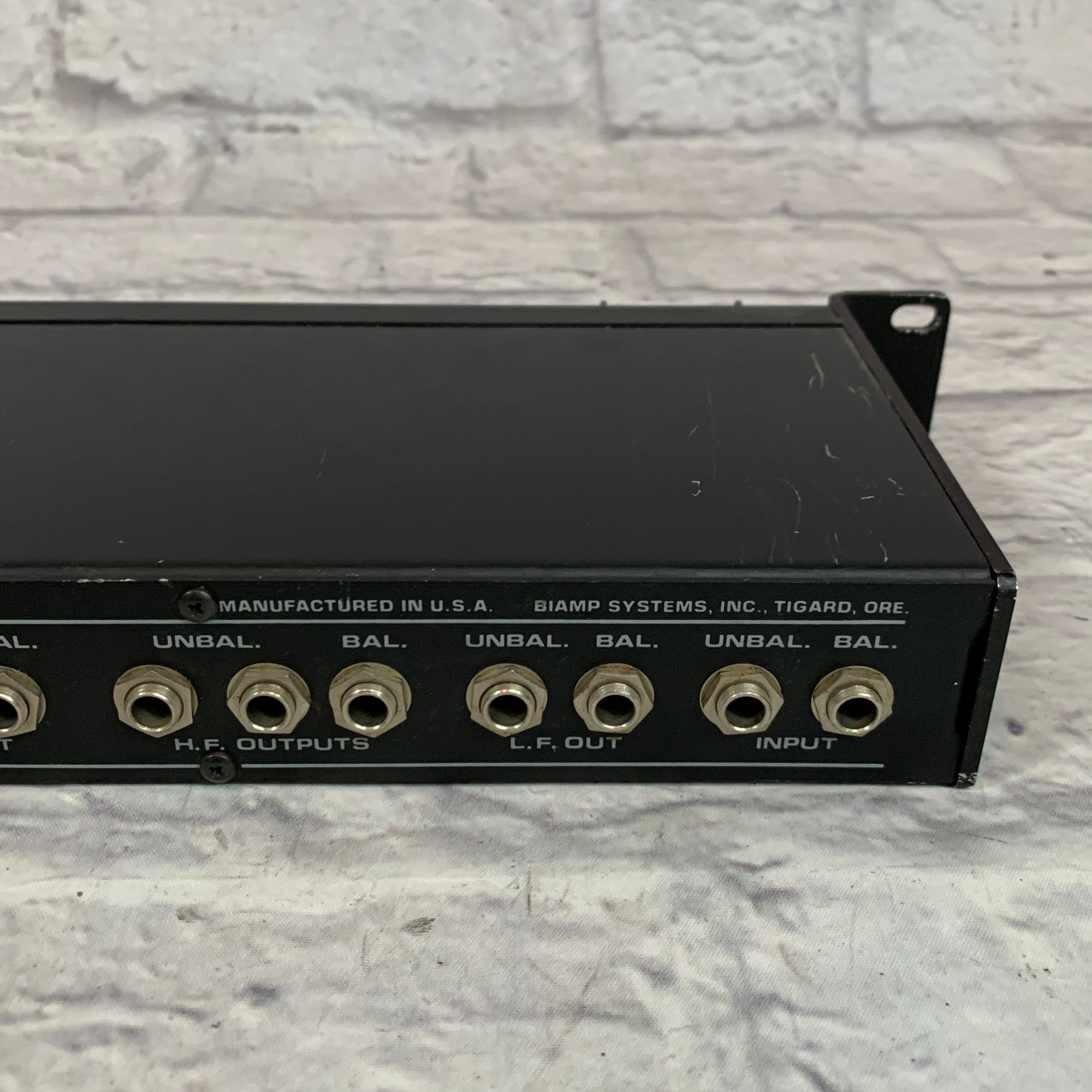 Biamp SM/23 Crossover