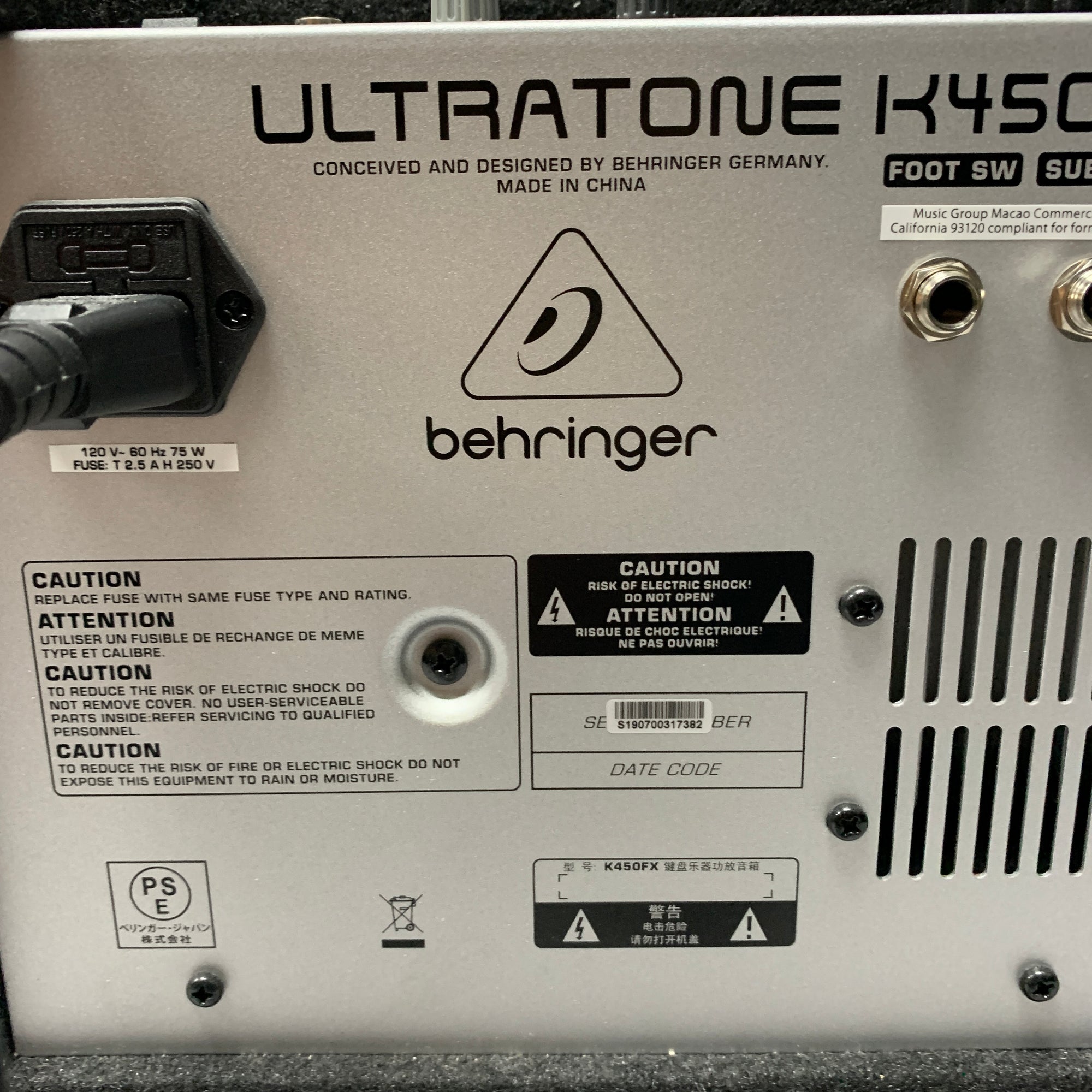 Behringer K450FX Keyboard Amp