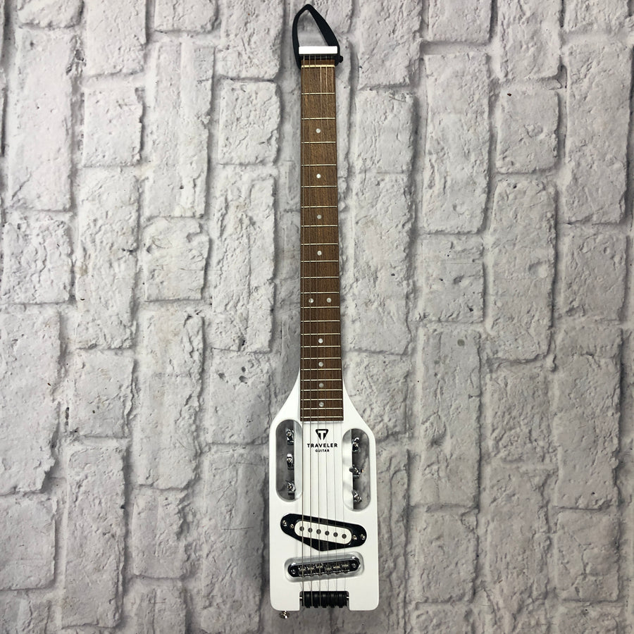 Traveler Ultra-Light White Electric Guitar