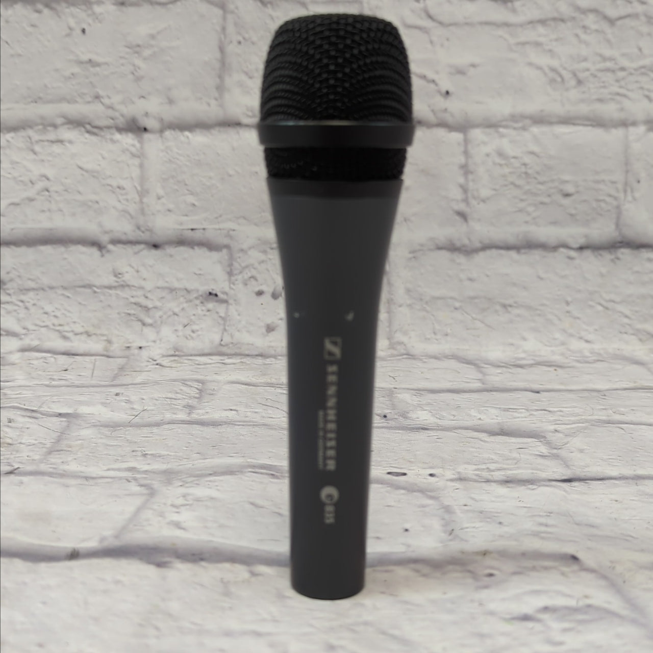 Sennheiser E835 Dynamic Vocal Microphone